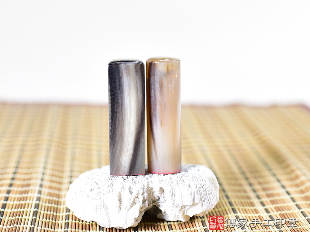 象徵 毅力和勇氣南非頂級 赤牛角傳家手工印章 新北店113.9.29 象徵 毅力和勇氣南非頂級 赤牛角傳家手工印章 新北店113.9.29
