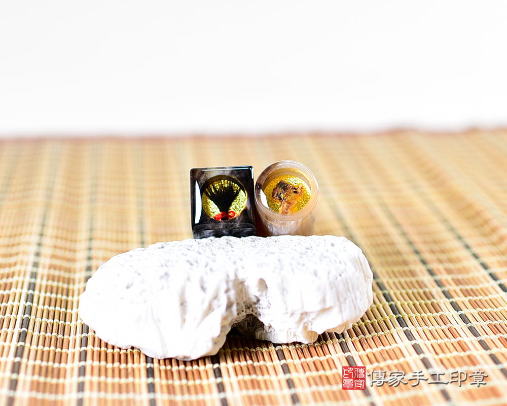 象徵 毅力和勇氣南非頂級 赤牛角傳家手工印章 新北店113.9.29 象徵 毅力和勇氣南非頂級 赤牛角傳家手工印章 新北店113.9.29