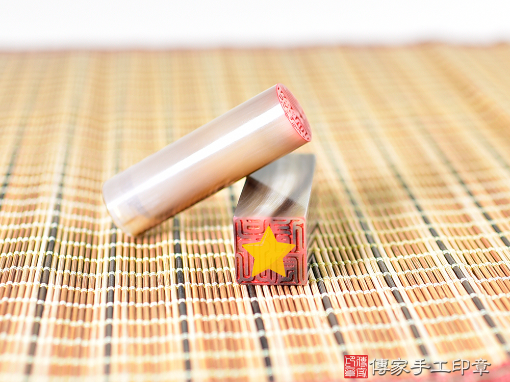 象徵 毅力和勇氣南非頂級 赤牛角傳家手工印章 新北店113.9.29 象徵 毅力和勇氣南非頂級 赤牛角傳家手工印章 新北店113.9.29