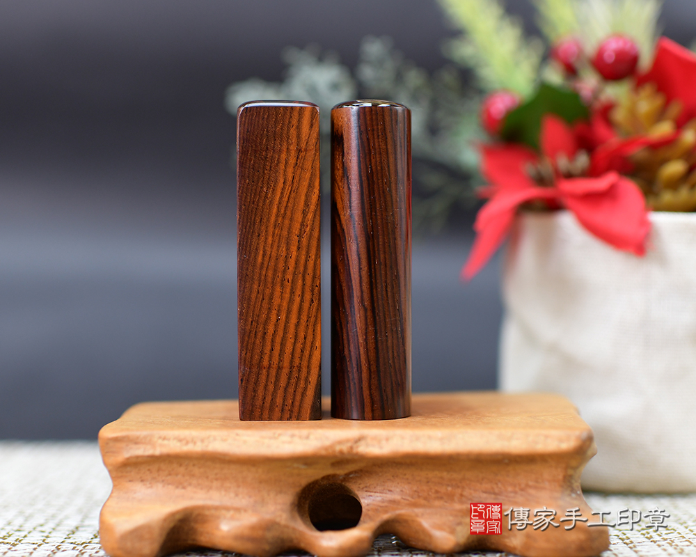 虎虎生風~黃虎紋沉檀木臍帶胎毛印章 傳家手工印章-台南店113.9.29 虎虎生風~黃虎紋沉檀木臍帶胎毛印章 傳家手工印章-台南店113.9.29