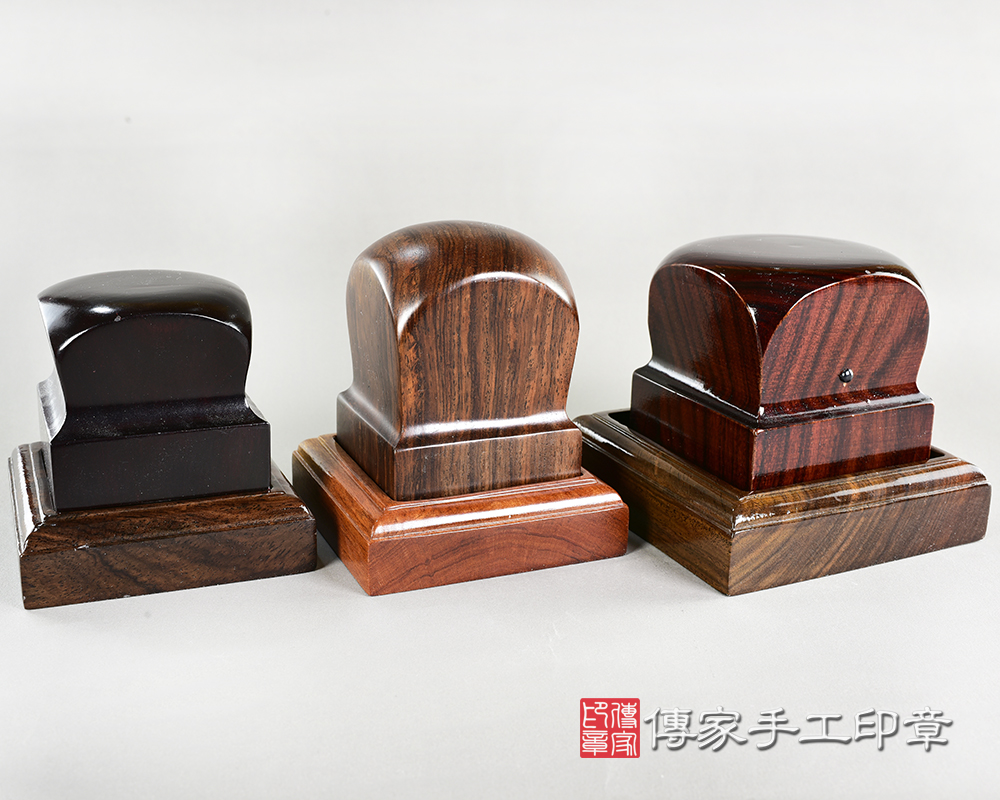 實木底座大合照(不包含印章) 實木底座大合照(不包含印章)