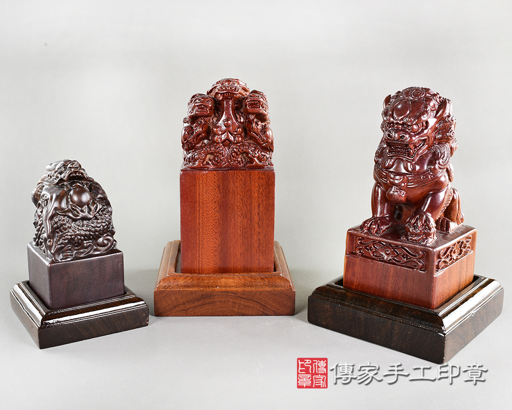 實木底座大合照(不包含印章) 實木底座大合照(不包含印章)