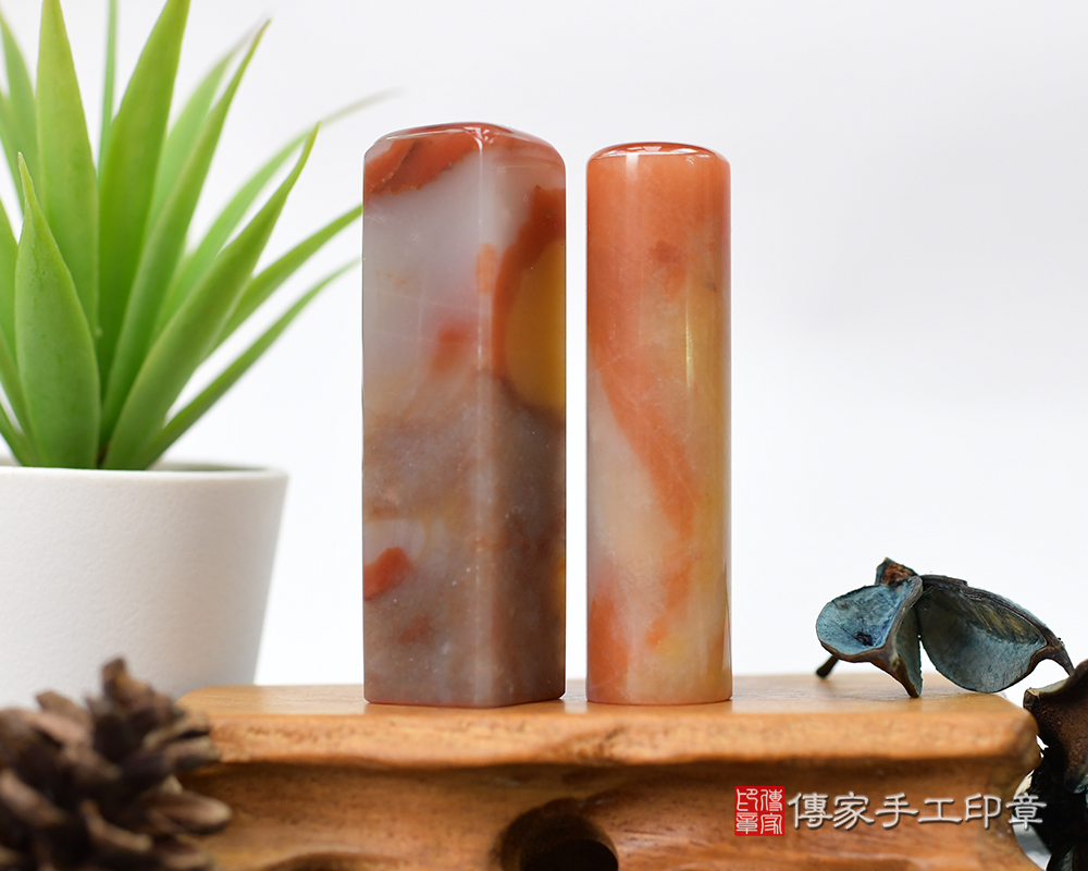 三色集於一身~三彩漢玉臍帶胎毛印章 傳家手工印章-台南店113.10.8 三色集於一身~三彩漢玉臍帶胎毛印章 傳家手工印章-台南店113.10.8