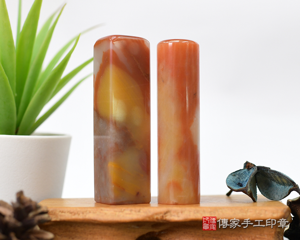 三色集於一身~三彩漢玉臍帶胎毛印章 傳家手工印章-台南店113.10.8 三色集於一身~三彩漢玉臍帶胎毛印章 傳家手工印章-台南店113.10.8