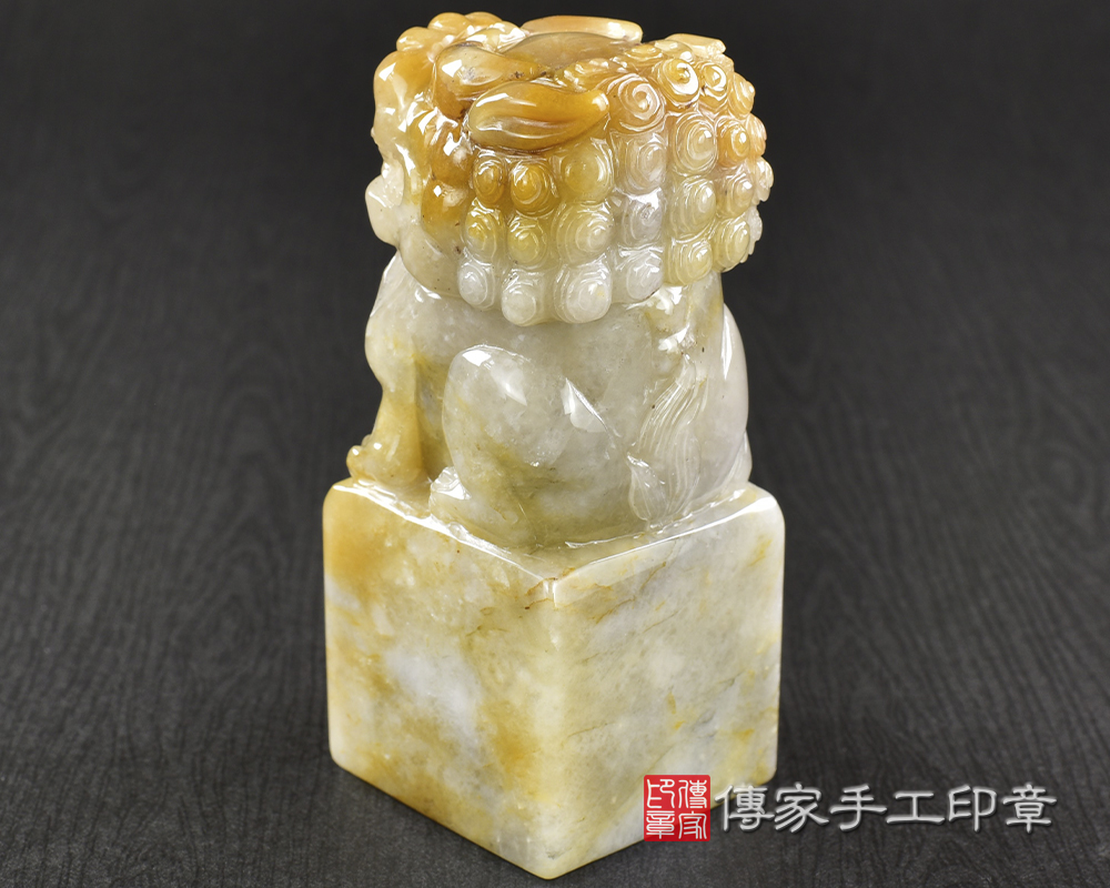 傳家手工印章實際成品:頂級新疆黃玉精雕祥獅獻瑞廟章:廟章、神明印章、大印章 傳家手工印章實際成品:頂級新疆黃玉精雕祥獅獻瑞廟章:廟章、神明印章、大印章