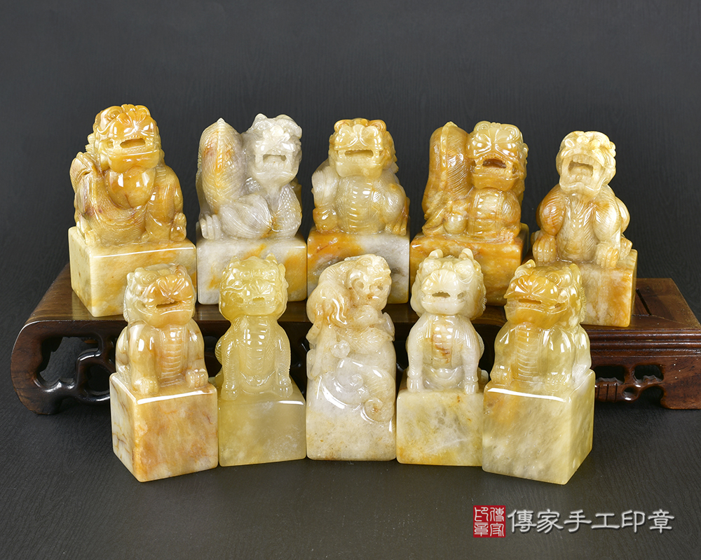 頂級新疆黃玉精雕廟章合照