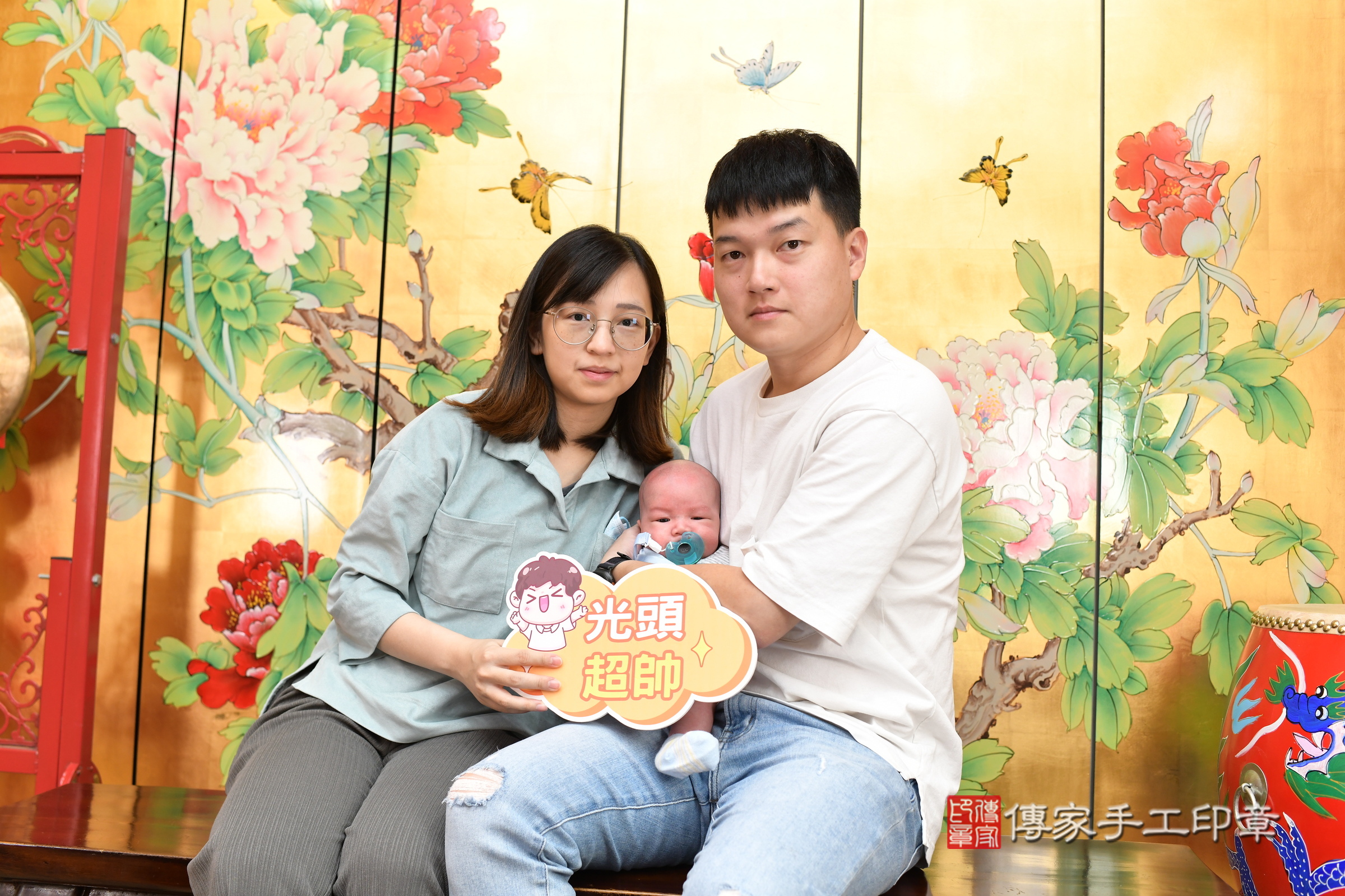 佑佑寶寶(台北市大同區嬰兒寶寶滿月剃頭理髮、嬰兒剃胎毛儀式吉祥話)。中國風會場，爸媽寶貝穿「日中韓」古裝禮服。專業拍照、證書。★購買「臍帶章、肚臍章、胎毛筆刷印章」贈送：剃頭、收涎、抓周，三選一。2024.11.11，照片20