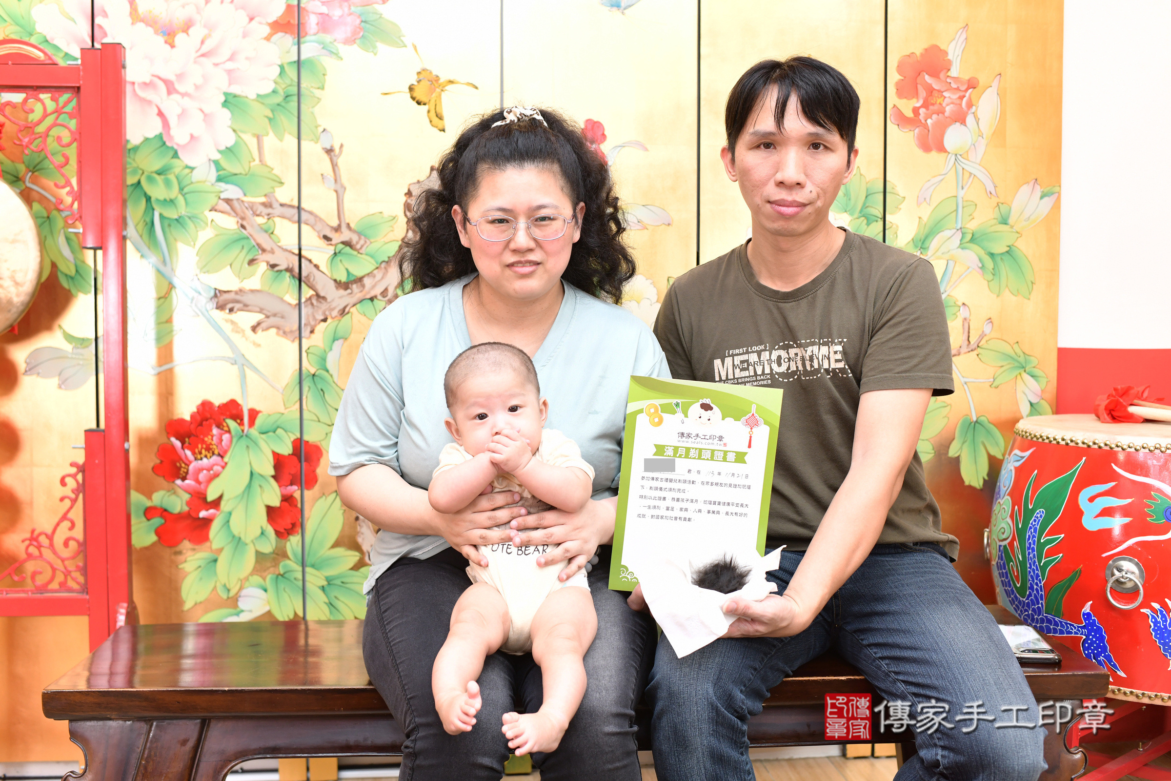 彥彥寶寶(台北市大同區嬰兒寶寶滿月剃頭理髮、嬰兒剃胎毛儀式吉祥話)。中國風會場，爸媽寶貝穿「日中韓」古裝禮服。專業拍照、證書。★購買「臍帶章、肚臍章、胎毛筆刷印章」贈送：剃頭、收涎、抓周，三選一。2024.11.21，照片14