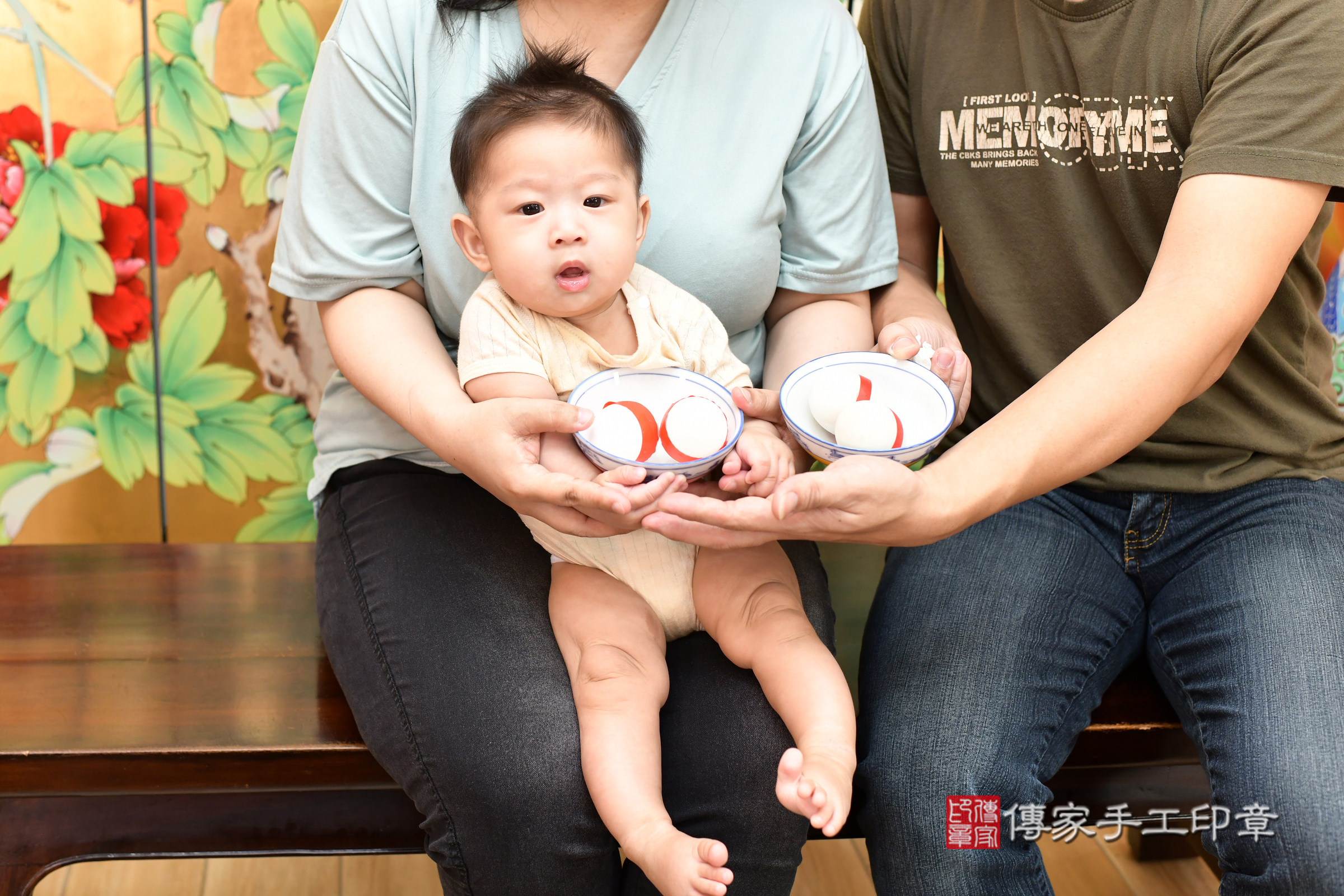 彥彥寶寶(台北市大同區嬰兒寶寶滿月剃頭理髮、嬰兒剃胎毛儀式吉祥話)。中國風會場，爸媽寶貝穿「日中韓」古裝禮服。專業拍照、證書。★購買「臍帶章、肚臍章、胎毛筆刷印章」贈送：剃頭、收涎、抓周，三選一。2024.11.21，照片5