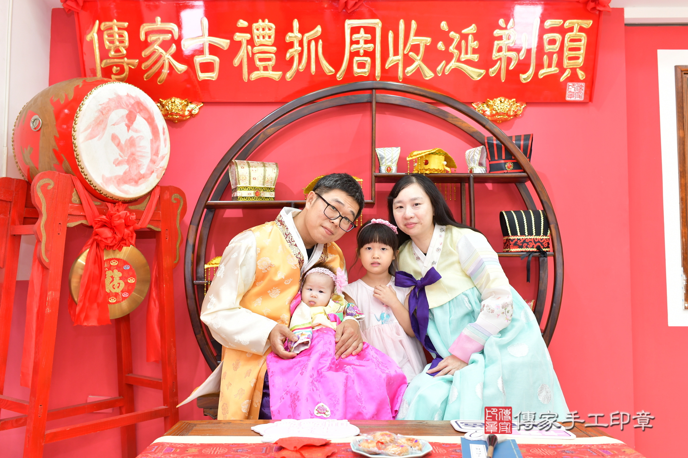 台中市北區小慈寶寶收涎推薦：傳家台中店收涎中國風會場，嬰兒古禮收涎收口水流程儀式、收涎吉祥話、收涎餅乾、收涎拍照。收涎證書。2024.11.17，照片7