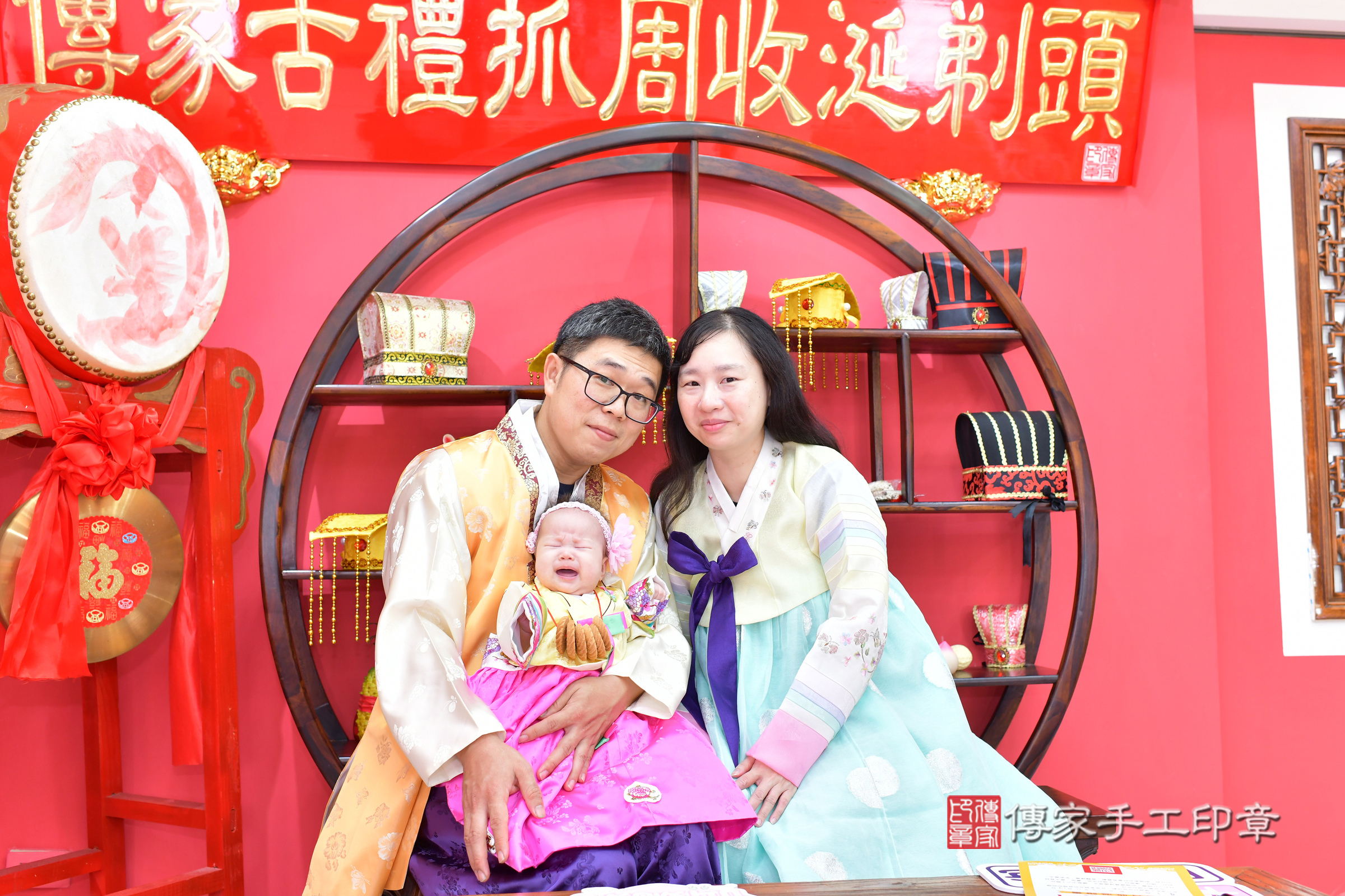 台中市北區小慈寶寶收涎推薦：傳家台中店收涎中國風會場，嬰兒古禮收涎收口水流程儀式、收涎吉祥話、收涎餅乾、收涎拍照。收涎證書。2024.11.17，照片9