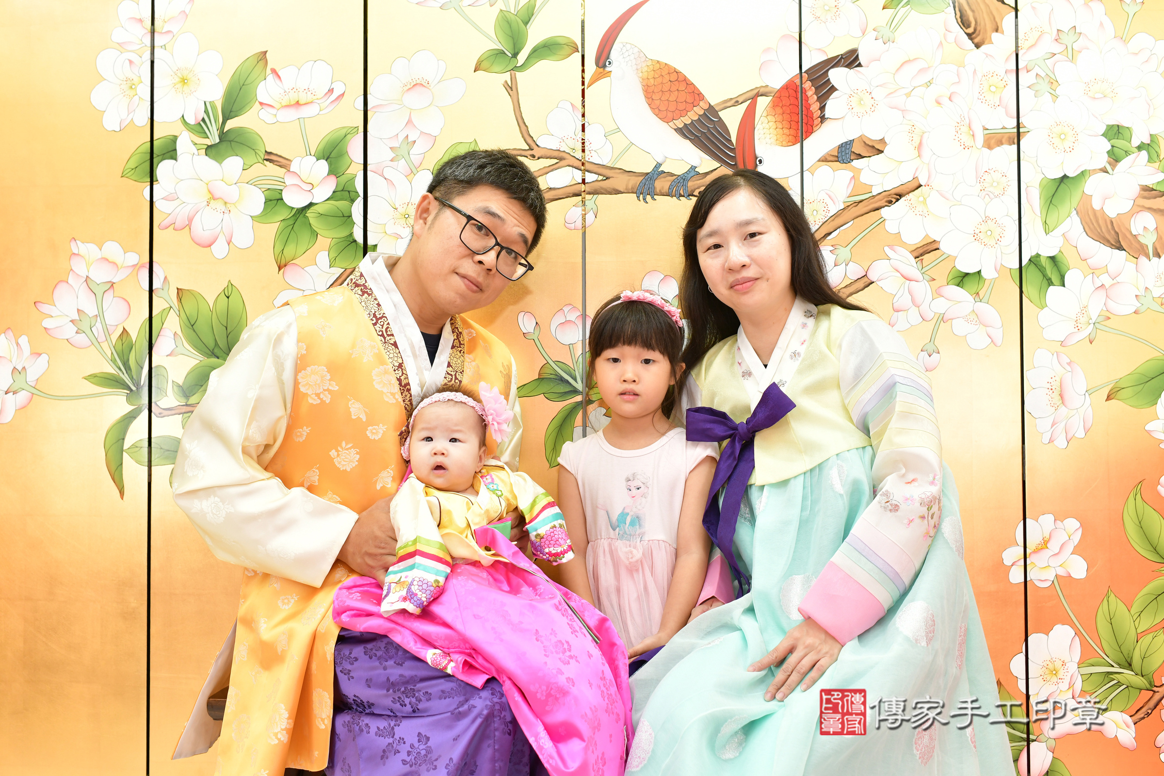 台中市北區小慈寶寶收涎推薦：傳家台中店收涎中國風會場，嬰兒古禮收涎收口水流程儀式、收涎吉祥話、收涎餅乾、收涎拍照。收涎證書。2024.11.17，照片5