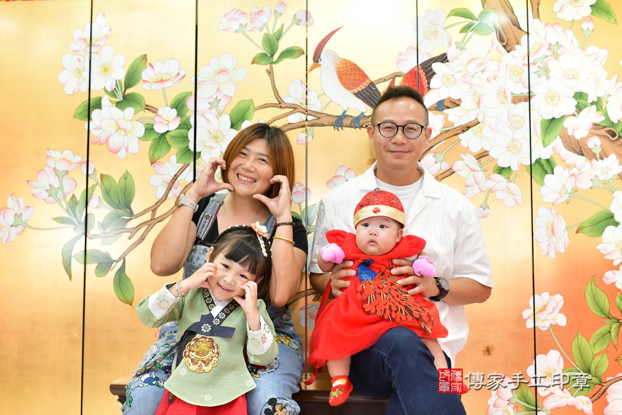 台中市北區卉卉寶寶收涎推薦：傳家台中店收涎中國風會場，嬰兒古禮收涎收口水流程儀式、收涎吉祥話、收涎餅乾、收涎拍照。收涎證書。2024.11.17，照片7