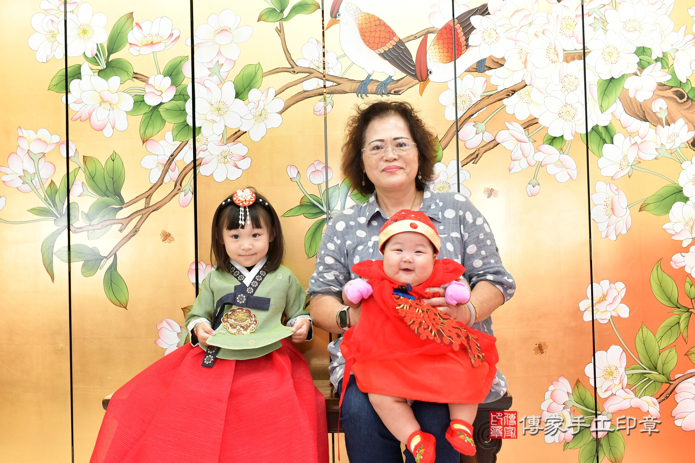 台中市北區卉卉寶寶收涎推薦：傳家台中店收涎中國風會場，嬰兒古禮收涎收口水流程儀式、收涎吉祥話、收涎餅乾、收涎拍照。收涎證書。2024.11.17，照片4