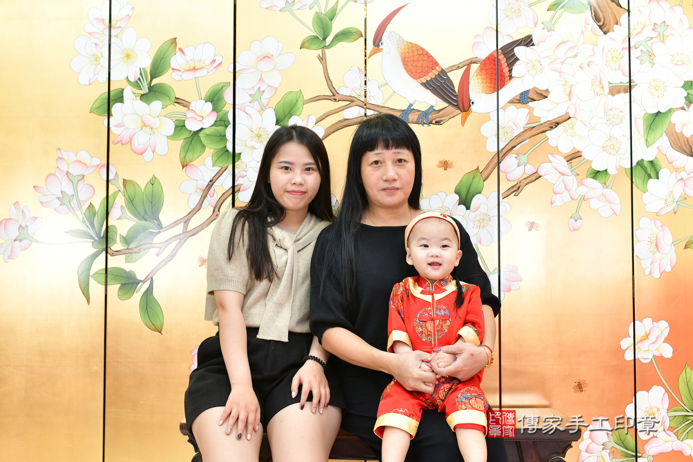 台中市北區澤澤寶寶抓周推薦：傳家台中店抓周度脺中國風會場，嬰兒古禮抓周流程儀式吉祥話、抓周道具物品24種、拍照。抓周證書。2024.11.1，照片5