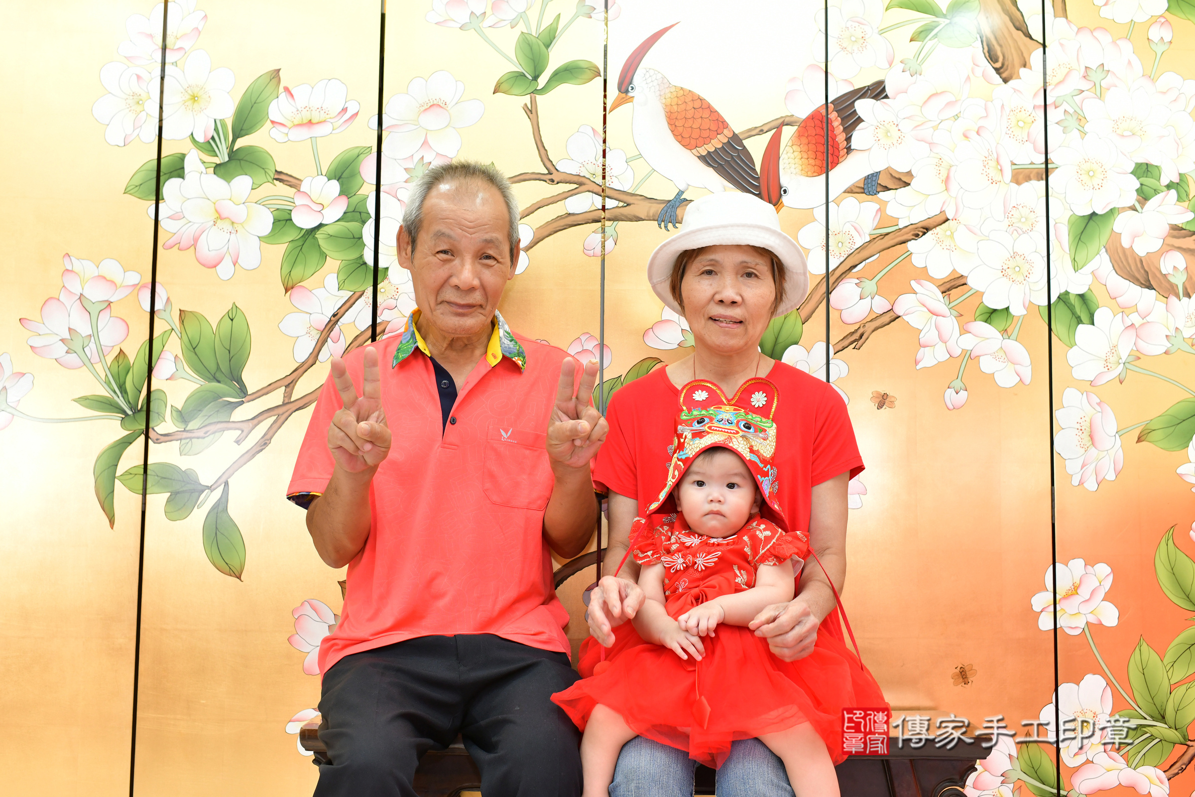 台中市北區蕎蕎寶寶抓周推薦：傳家台中店抓周度脺中國風會場，嬰兒古禮抓周流程儀式吉祥話、抓周道具物品24種、拍照。抓周證書。2024.11.14，照片4