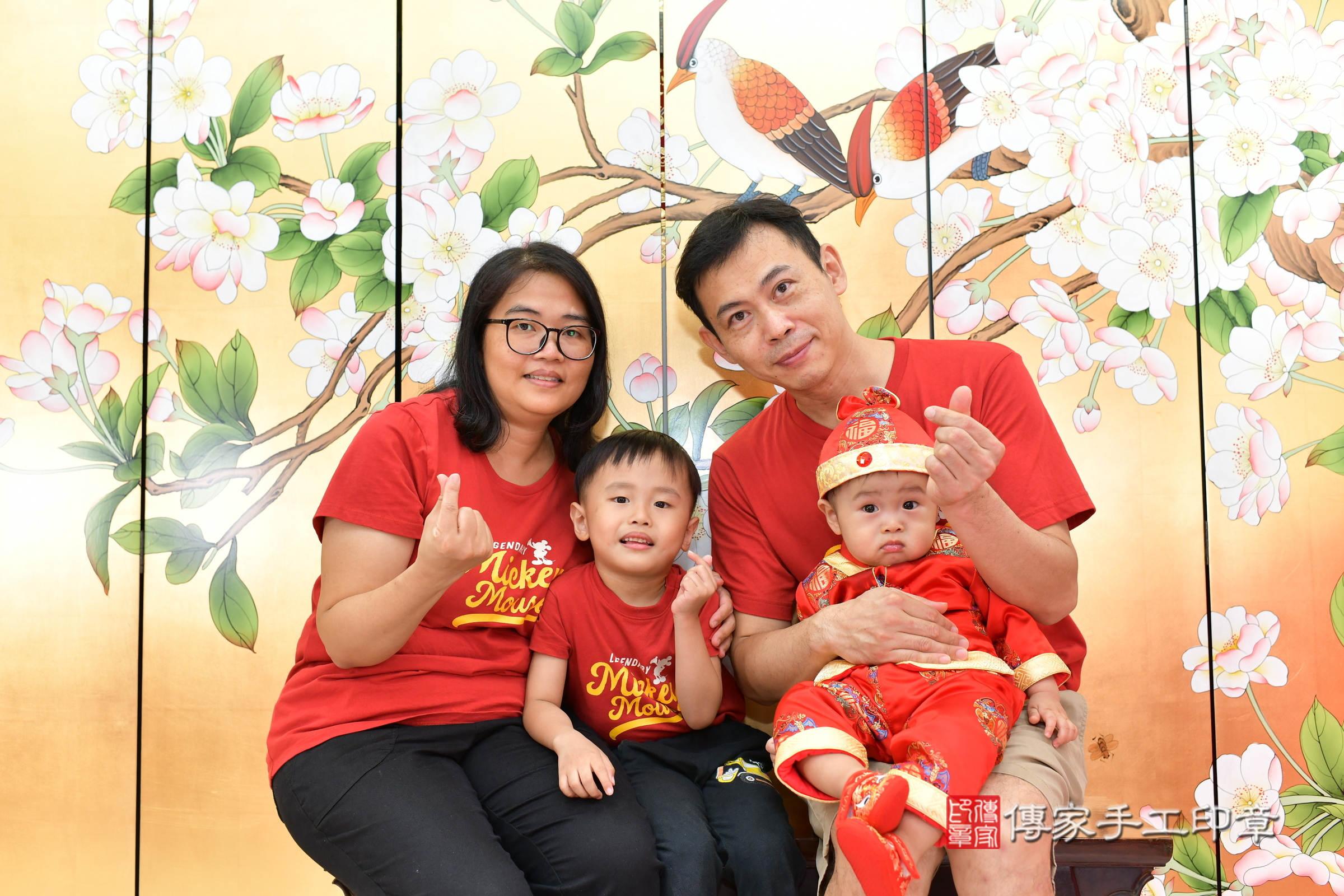 台中市北區小倫寶寶抓周推薦：傳家台中店抓周度脺中國風會場，嬰兒古禮抓周流程儀式吉祥話、抓周道具物品24種、拍照。抓周證書。2024.11.15，照片3