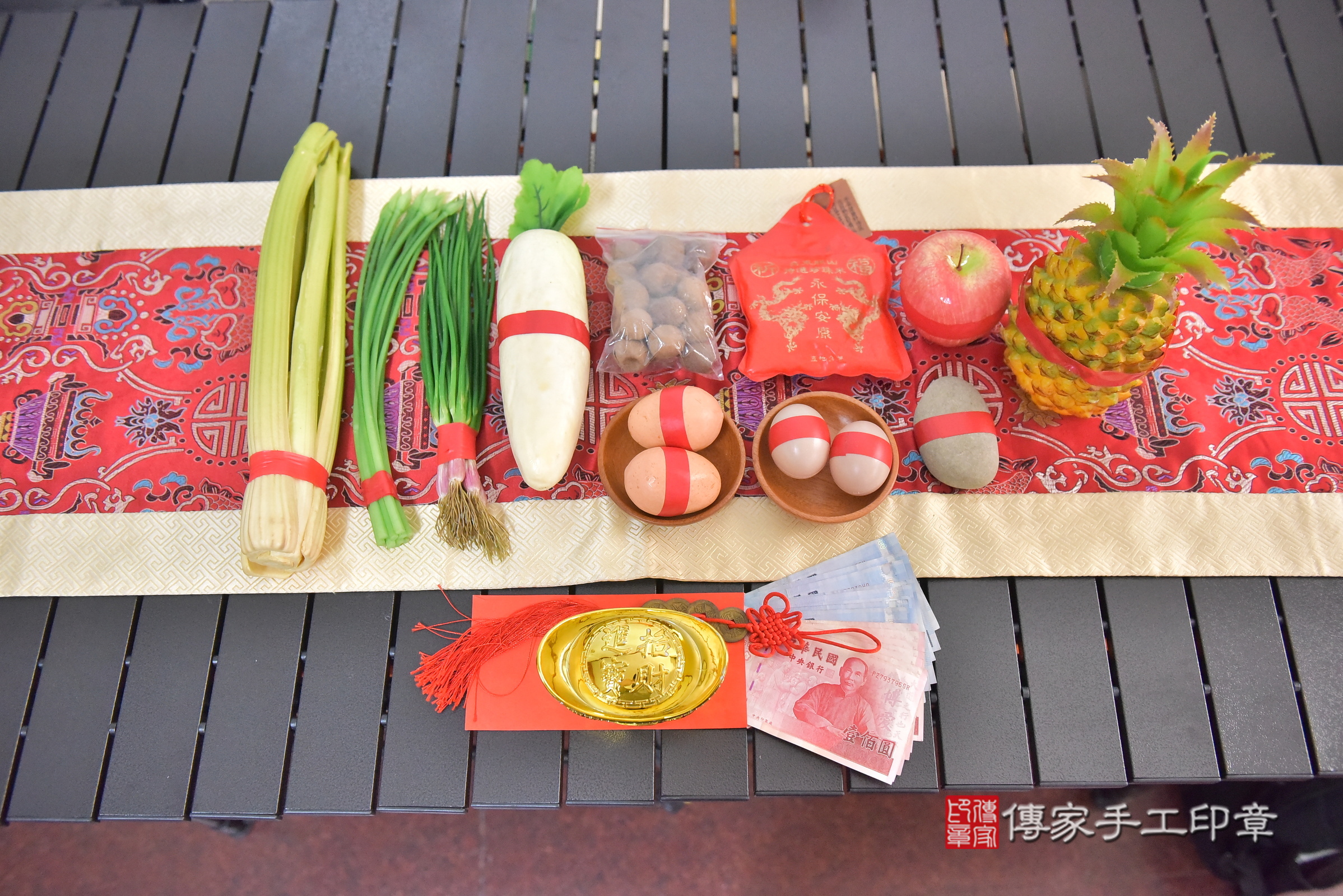 小寓寶寶(彰化縣和美鎮到府嬰兒小寓寶寶滿月剃頭理髮、到府嬰兒剃胎毛儀式吉祥話)。到府剃頭剃胎毛主持、專業拍照、證書。★購買「臍帶章、肚臍章、胎毛筆刷印章」贈送：剃頭、收涎、抓周，三選一。2024.11.3，照片8