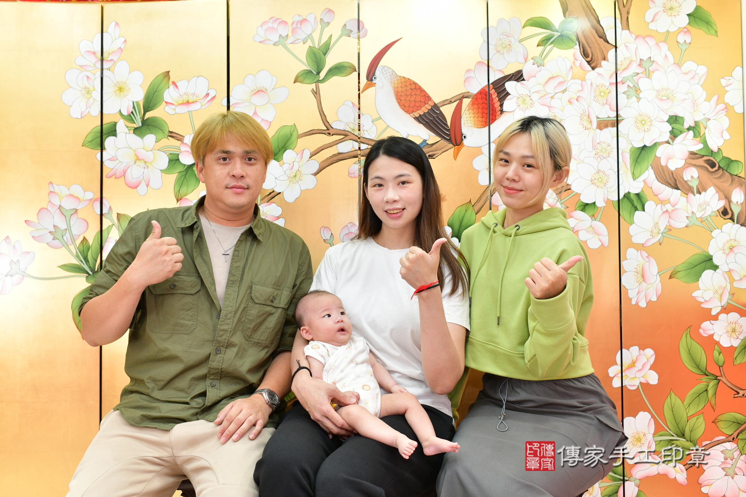 晨晨寶寶(台中市北區嬰兒寶寶滿月剃頭理髮、嬰兒剃胎毛儀式吉祥話)。中國風會場，爸媽寶貝穿「日中韓」古裝禮服。專業拍照、證書。★購買「臍帶章、肚臍章、胎毛筆刷印章」贈送：剃頭、收涎、抓周，三選一。2024.11.14，照片4