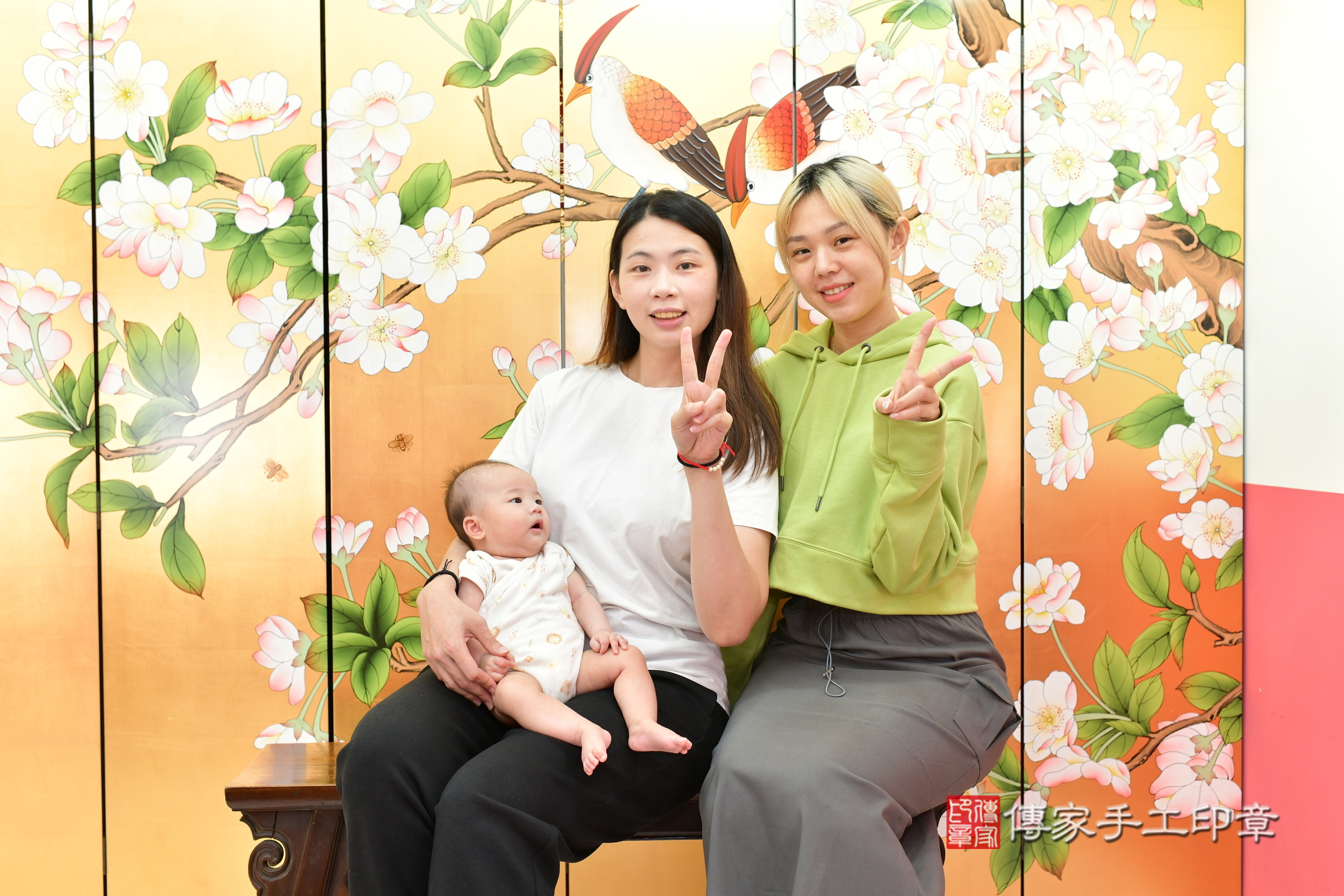 晨晨寶寶(台中市北區嬰兒寶寶滿月剃頭理髮、嬰兒剃胎毛儀式吉祥話)。中國風會場，爸媽寶貝穿「日中韓」古裝禮服。專業拍照、證書。★購買「臍帶章、肚臍章、胎毛筆刷印章」贈送：剃頭、收涎、抓周，三選一。2024.11.14，照片7