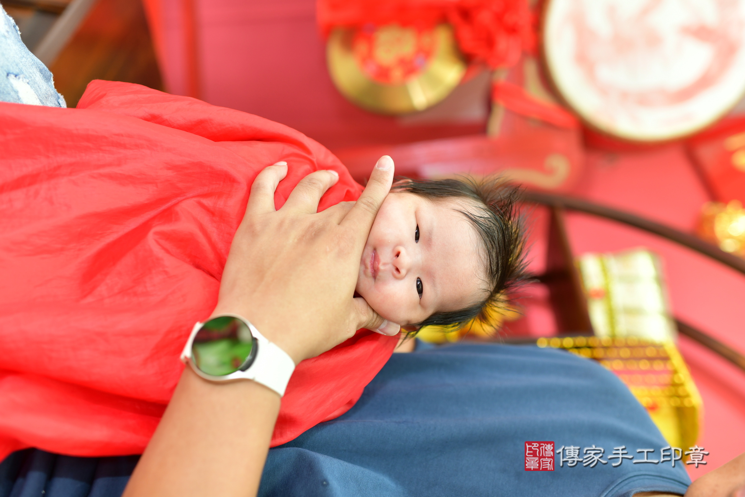 小璇寶寶(台中市北區嬰兒寶寶滿月剃頭理髮、嬰兒剃胎毛儀式吉祥話)。中國風會場，爸媽寶貝穿「日中韓」古裝禮服。專業拍照、證書。★購買「臍帶章、肚臍章、胎毛筆刷印章」贈送：剃頭、收涎、抓周，三選一。2024.11.20，照片9