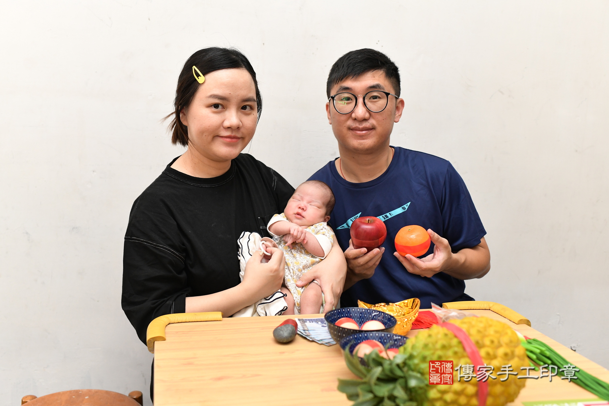 喬喬寶寶(台北市中山區到府嬰兒喬喬寶寶滿月剃頭理髮、到府嬰兒剃胎毛儀式吉祥話)。到府剃頭剃胎毛主持、專業拍照、證書。★購買「臍帶章、肚臍章、胎毛筆刷印章」贈送：剃頭、收涎、抓周，三選一。2024.12.6，照片11