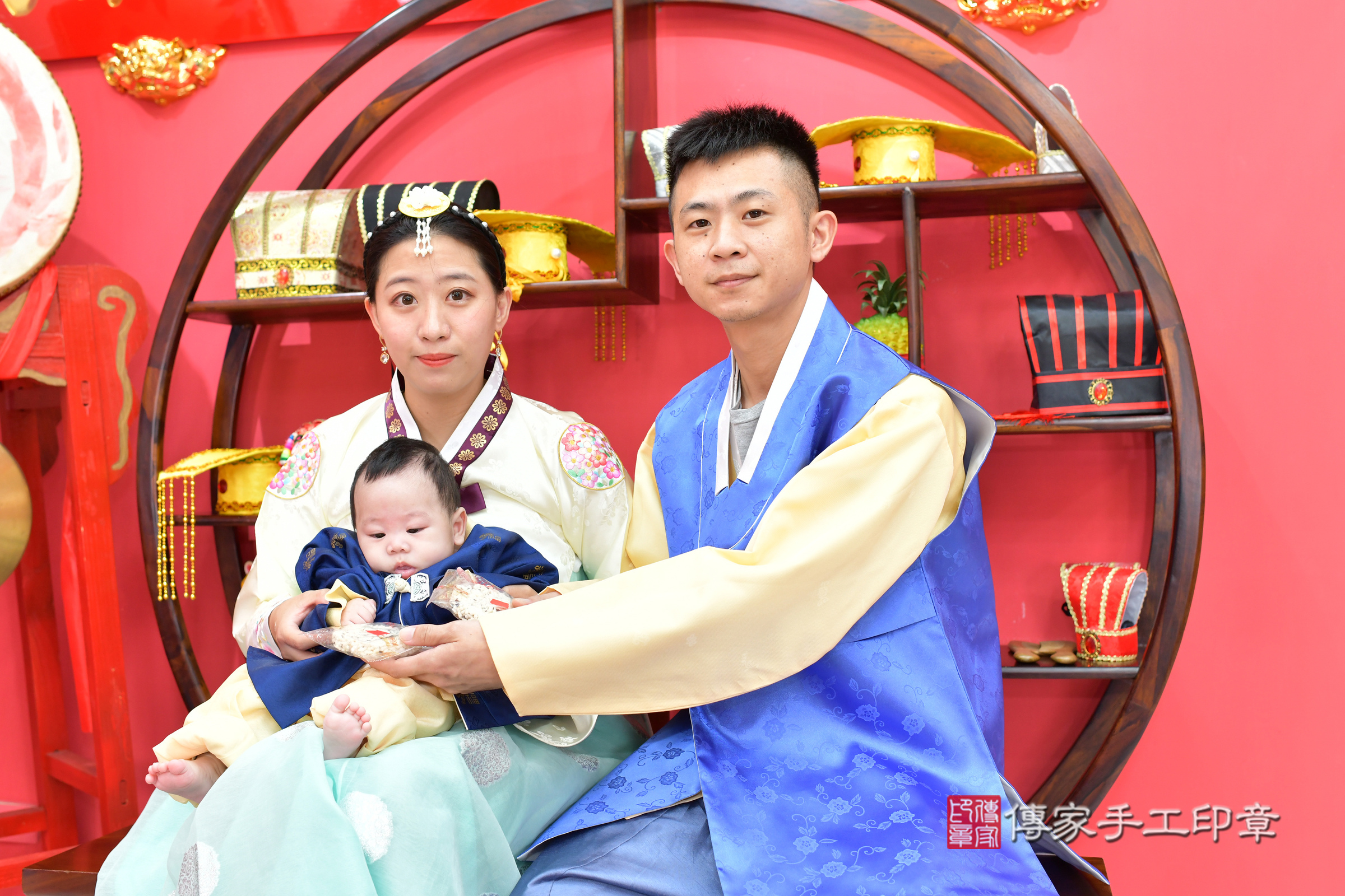 台中市北區小杰寶寶收涎推薦：傳家台中店收涎中國風會場，嬰兒古禮收涎收口水流程儀式、收涎吉祥話、收涎餅乾、收涎拍照。收涎證書。2024.11.4，照片12