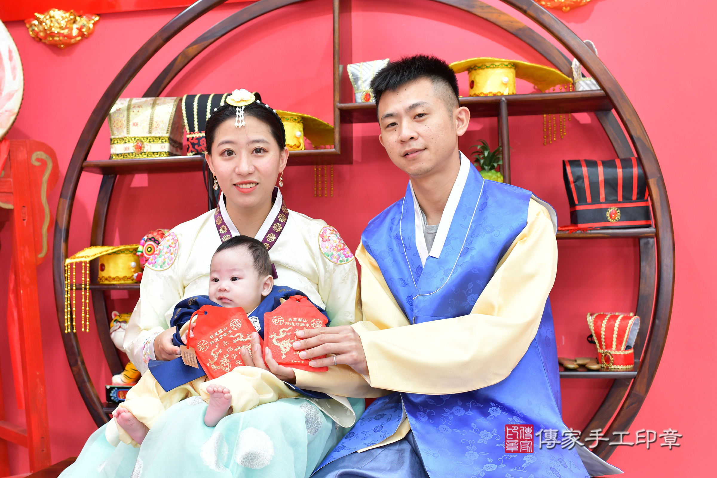 台中市北區小杰寶寶收涎推薦：傳家台中店收涎中國風會場，嬰兒古禮收涎收口水流程儀式、收涎吉祥話、收涎餅乾、收涎拍照。收涎證書。2024.11.4，照片13
