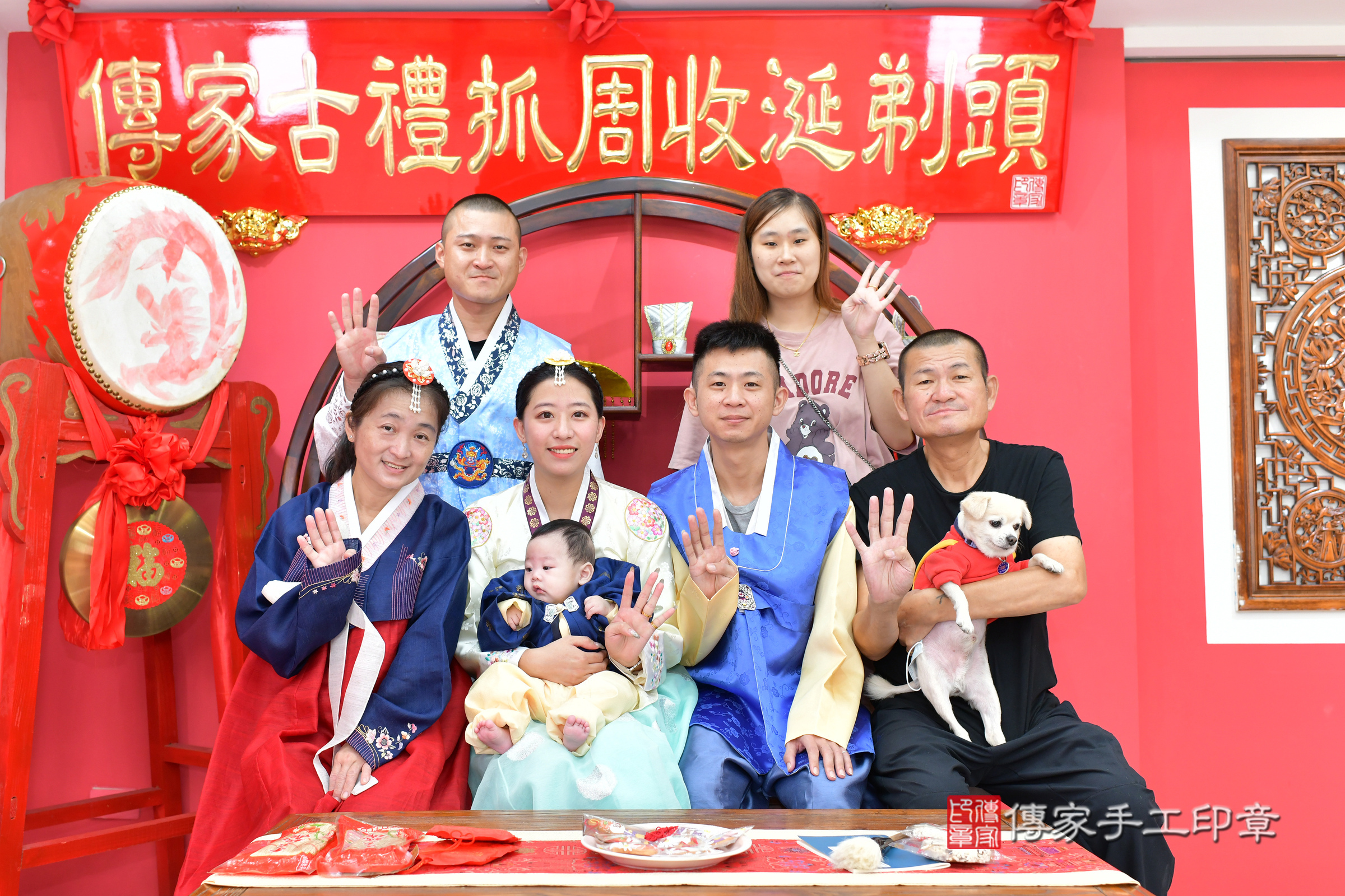 台中市北區小杰寶寶收涎推薦：傳家台中店收涎中國風會場，嬰兒古禮收涎收口水流程儀式、收涎吉祥話、收涎餅乾、收涎拍照。收涎證書。2024.11.4，照片27