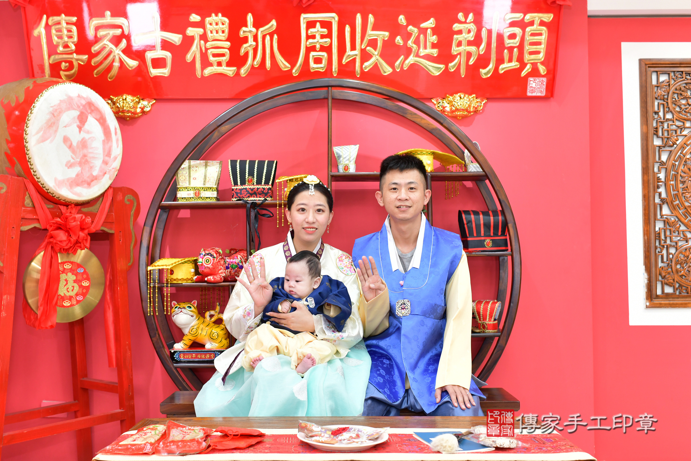 台中市北區小杰寶寶收涎推薦：傳家台中店收涎中國風會場，嬰兒古禮收涎收口水流程儀式、收涎吉祥話、收涎餅乾、收涎拍照。收涎證書。2024.11.4，照片2