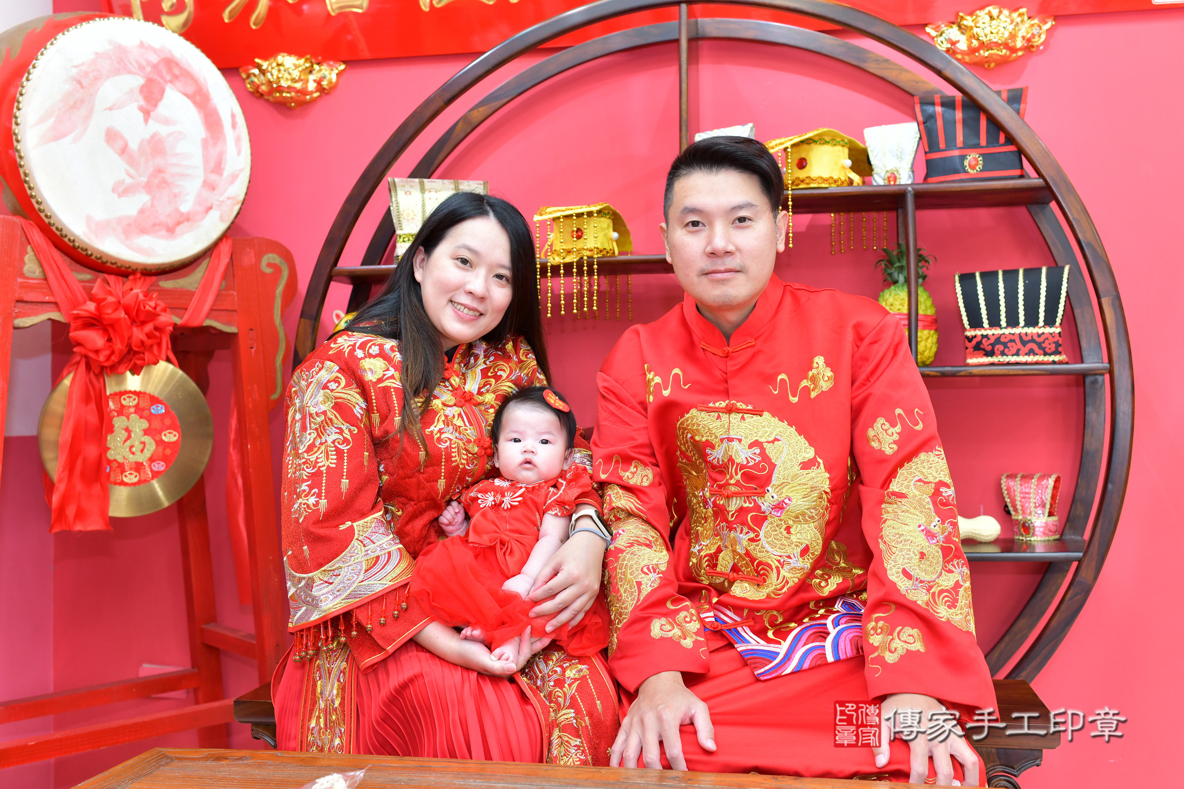 台中市北區小希寶寶收涎推薦：傳家台中店收涎中國風會場，嬰兒古禮收涎收口水流程儀式、收涎吉祥話、收涎餅乾、收涎拍照。收涎證書。2024.11.21，照片2