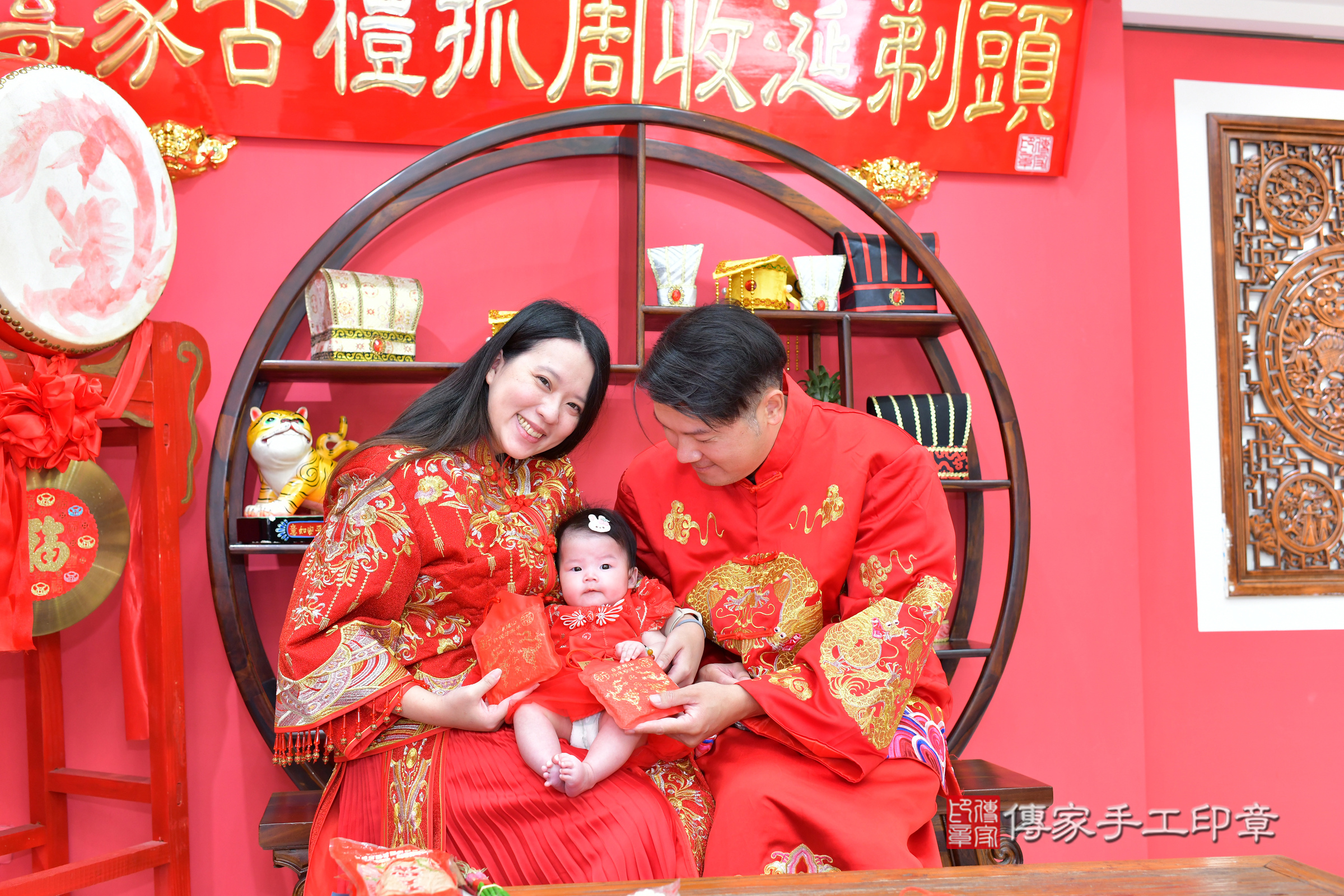 台中市北區小希寶寶收涎推薦：傳家台中店收涎中國風會場，嬰兒古禮收涎收口水流程儀式、收涎吉祥話、收涎餅乾、收涎拍照。收涎證書。2024.11.21，照片8