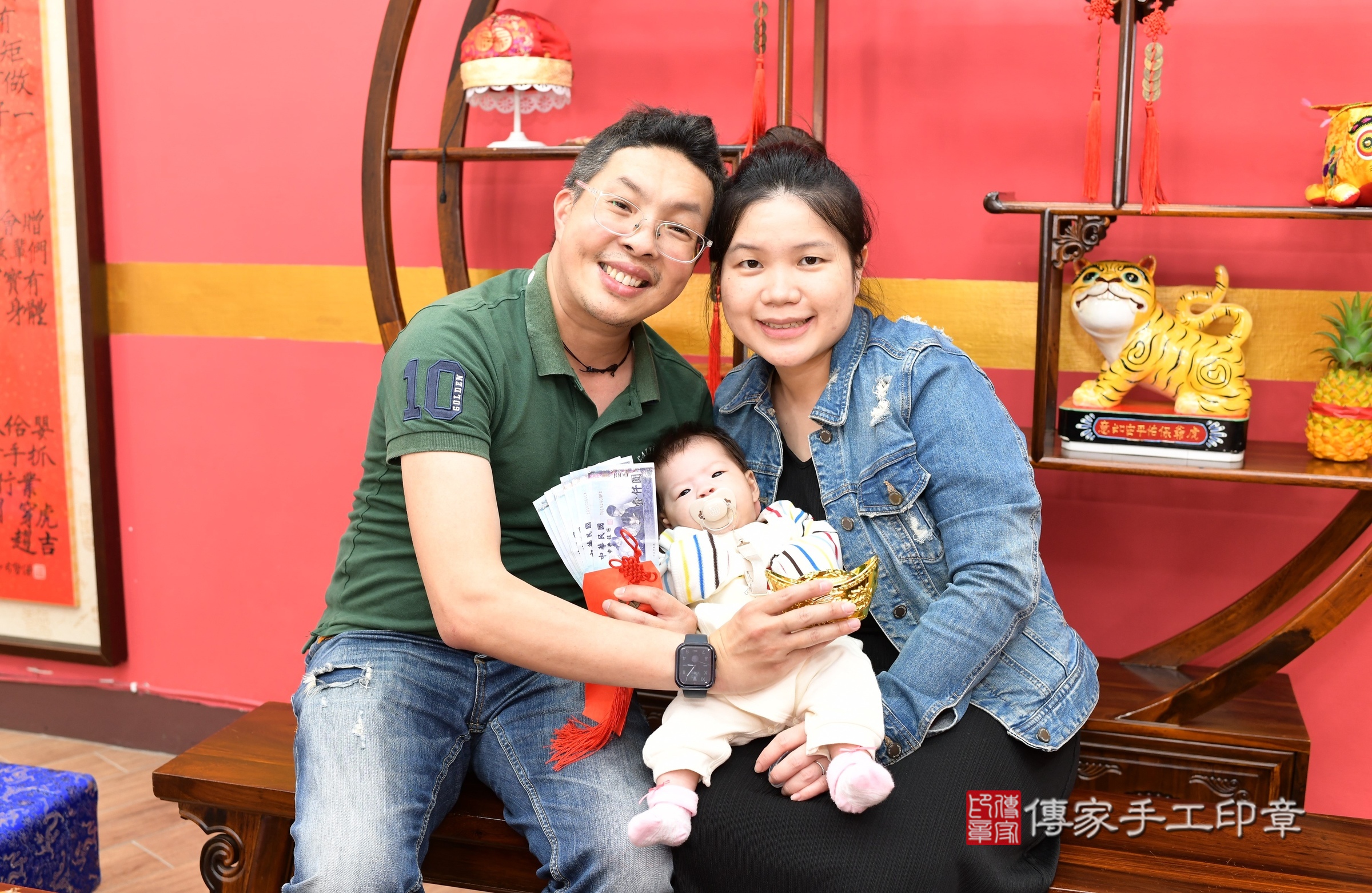 恩恩寶寶(新北市永和區嬰兒寶寶滿月剃頭理髮、嬰兒剃胎毛儀式吉祥話)。中國風會場，爸媽寶貝穿「日中韓」古裝禮服。專業拍照、證書。★購買「臍帶章、肚臍章、胎毛筆刷印章」贈送：剃頭、收涎、抓周，三選一。2024.12.13，照片19