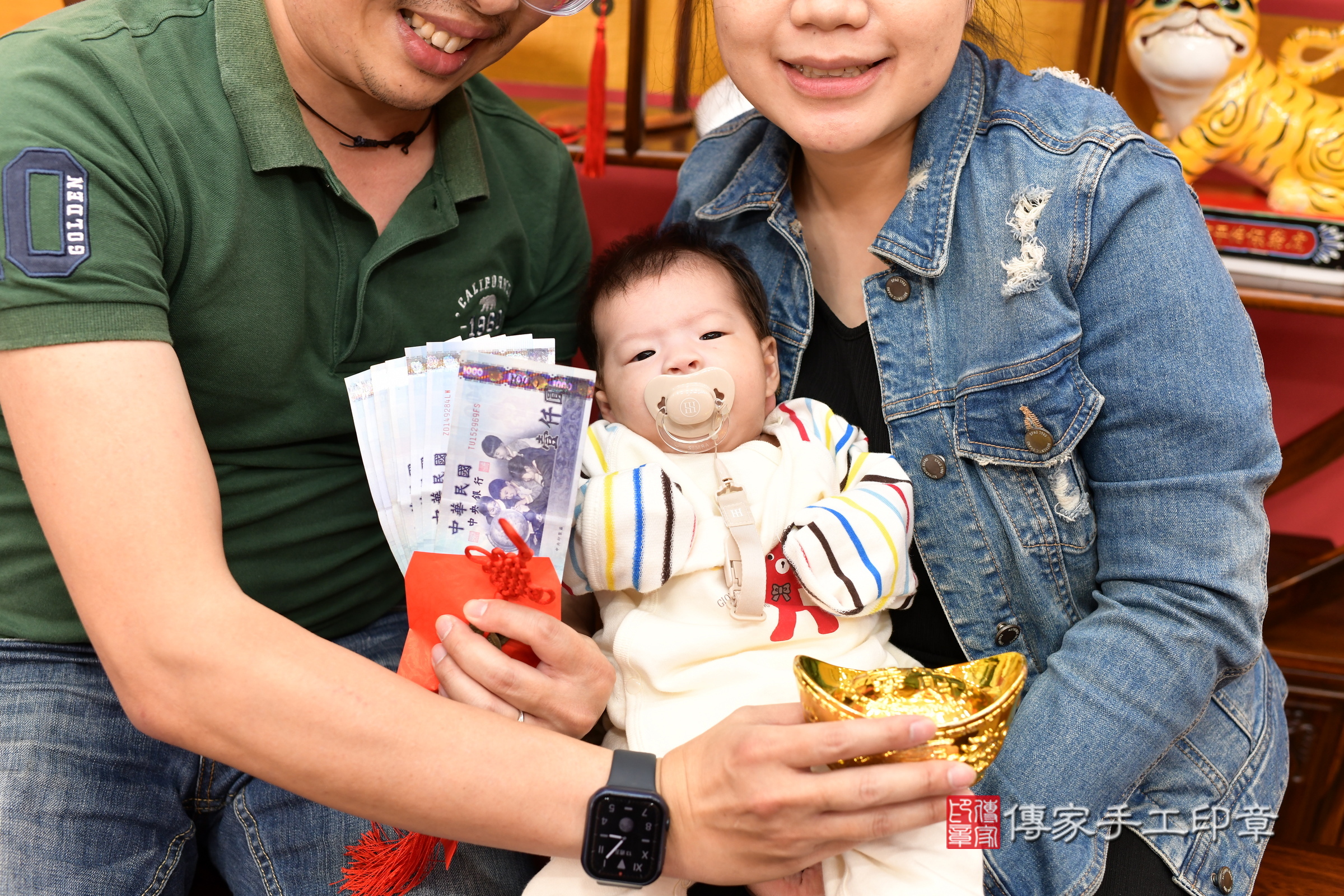 恩恩寶寶(新北市永和區嬰兒寶寶滿月剃頭理髮、嬰兒剃胎毛儀式吉祥話)。中國風會場，爸媽寶貝穿「日中韓」古裝禮服。專業拍照、證書。★購買「臍帶章、肚臍章、胎毛筆刷印章」贈送：剃頭、收涎、抓周，三選一。2024.12.13，照片18
