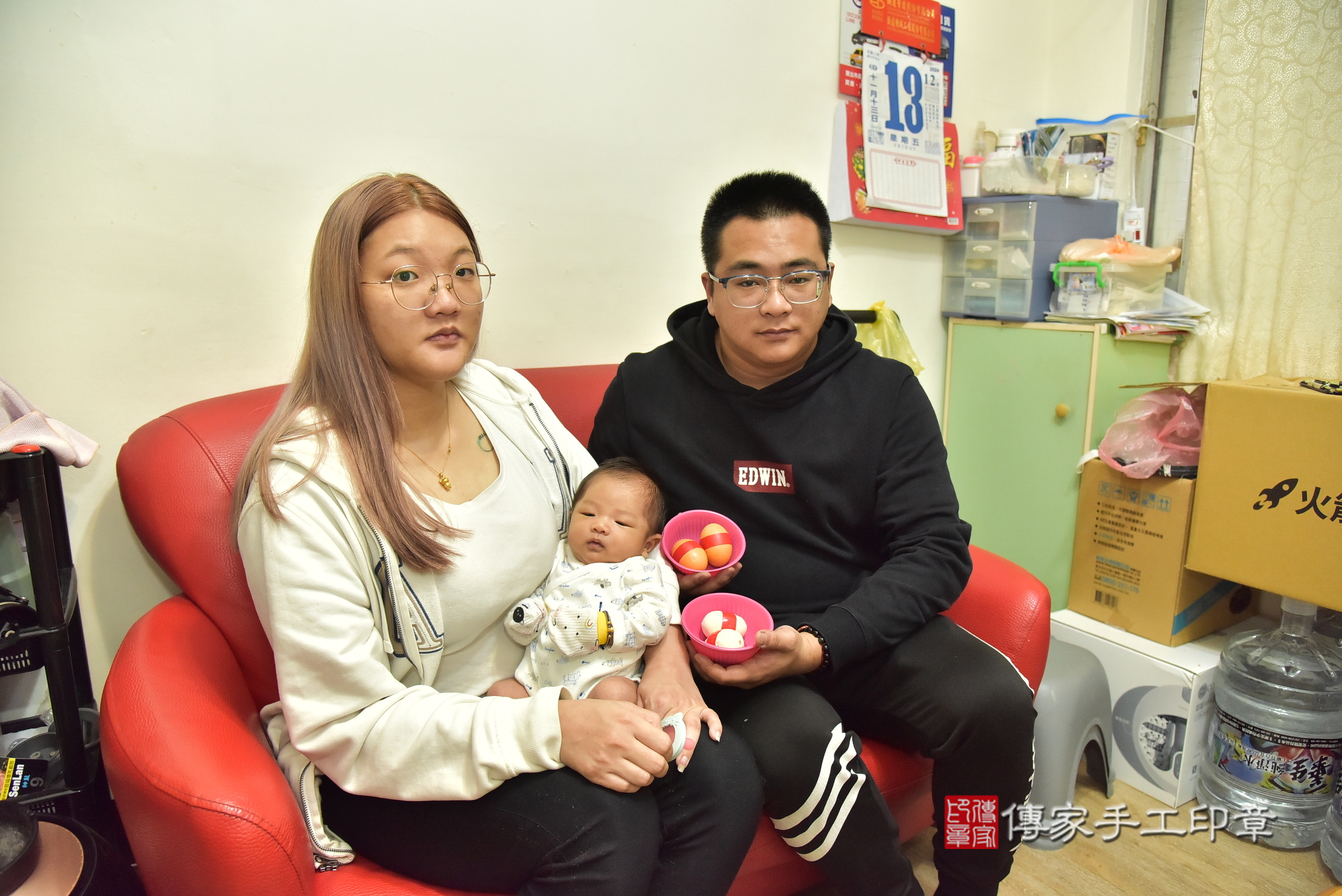 瑒瑒寶寶(新北市中和區到府嬰兒瑒瑒寶寶滿月剃頭理髮、到府嬰兒剃胎毛儀式吉祥話)。到府剃頭剃胎毛主持、專業拍照、證書。★購買「臍帶章、肚臍章、胎毛筆刷印章」贈送：剃頭、收涎、抓周，三選一。2024.12.13，照片5