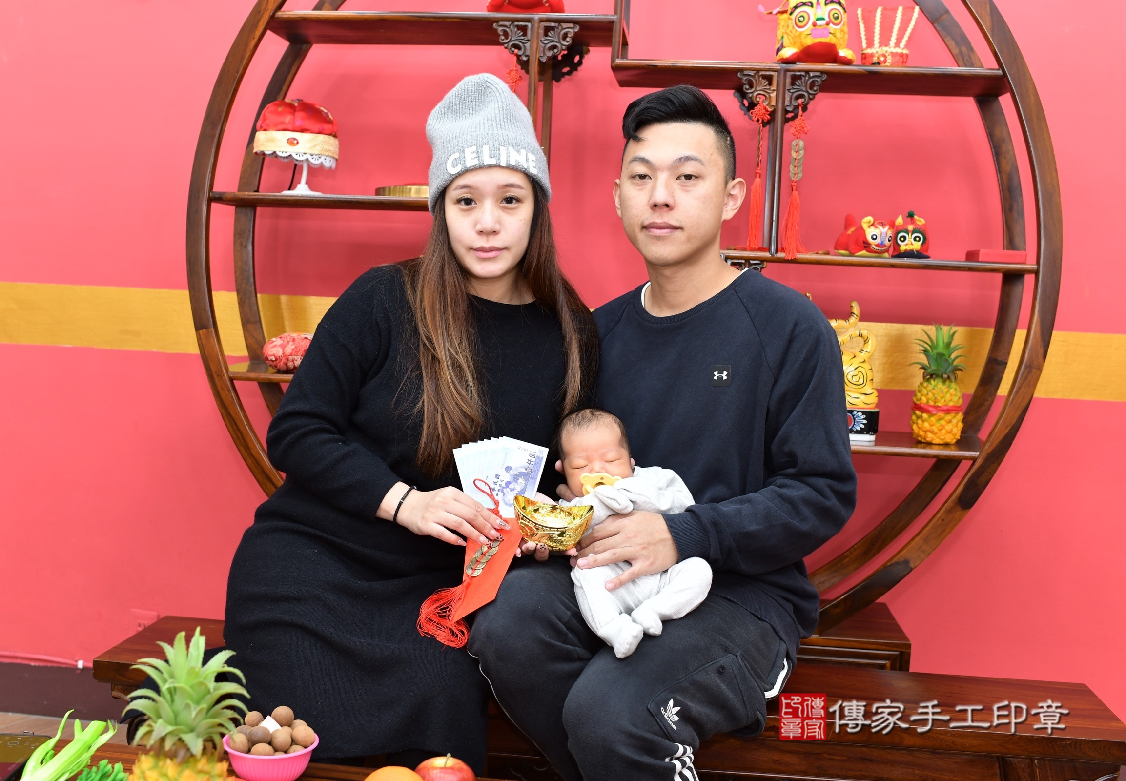 承承寶寶(新北市永和區嬰兒寶寶滿月剃頭理髮、嬰兒剃胎毛儀式吉祥話)。中國風會場，爸媽寶貝穿「日中韓」古裝禮服。專業拍照、證書。★購買「臍帶章、肚臍章、胎毛筆刷印章」贈送：剃頭、收涎、抓周，三選一。2024.12.17，照片16
