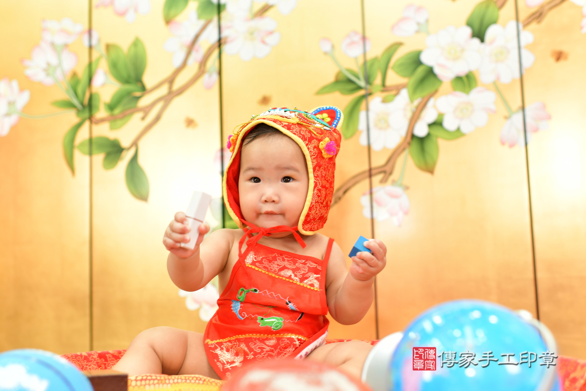 台中市北區小芸寶寶抓周推薦：傳家台中店抓周度脺中國風會場，嬰兒古禮抓周流程儀式吉祥話、抓周道具物品24種、拍照。抓周證書。2024.11.18，照片4