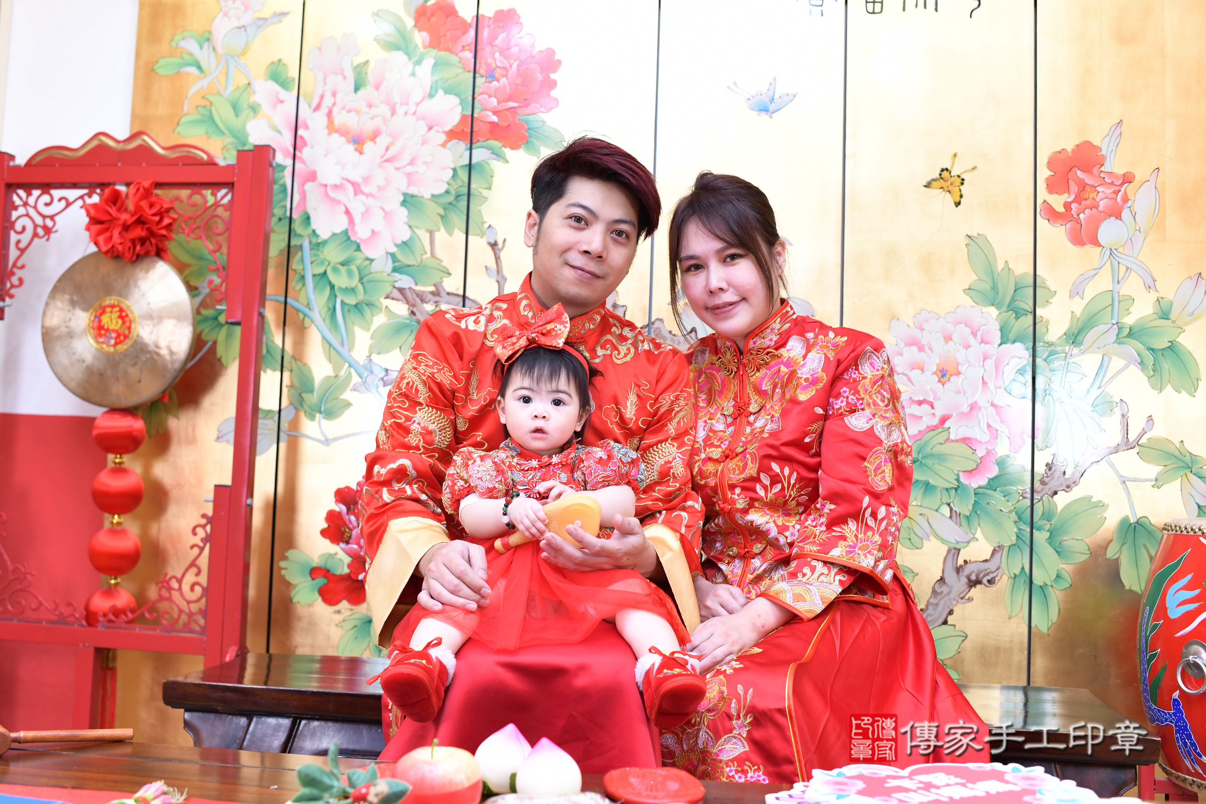 台北市大同區妮妮寶寶抓周推薦：傳家台北店抓周度脺中國風會場，嬰兒古禮抓周流程儀式吉祥話、抓周道具物品24種、拍照。抓周證書。2024.12.13，照片22
