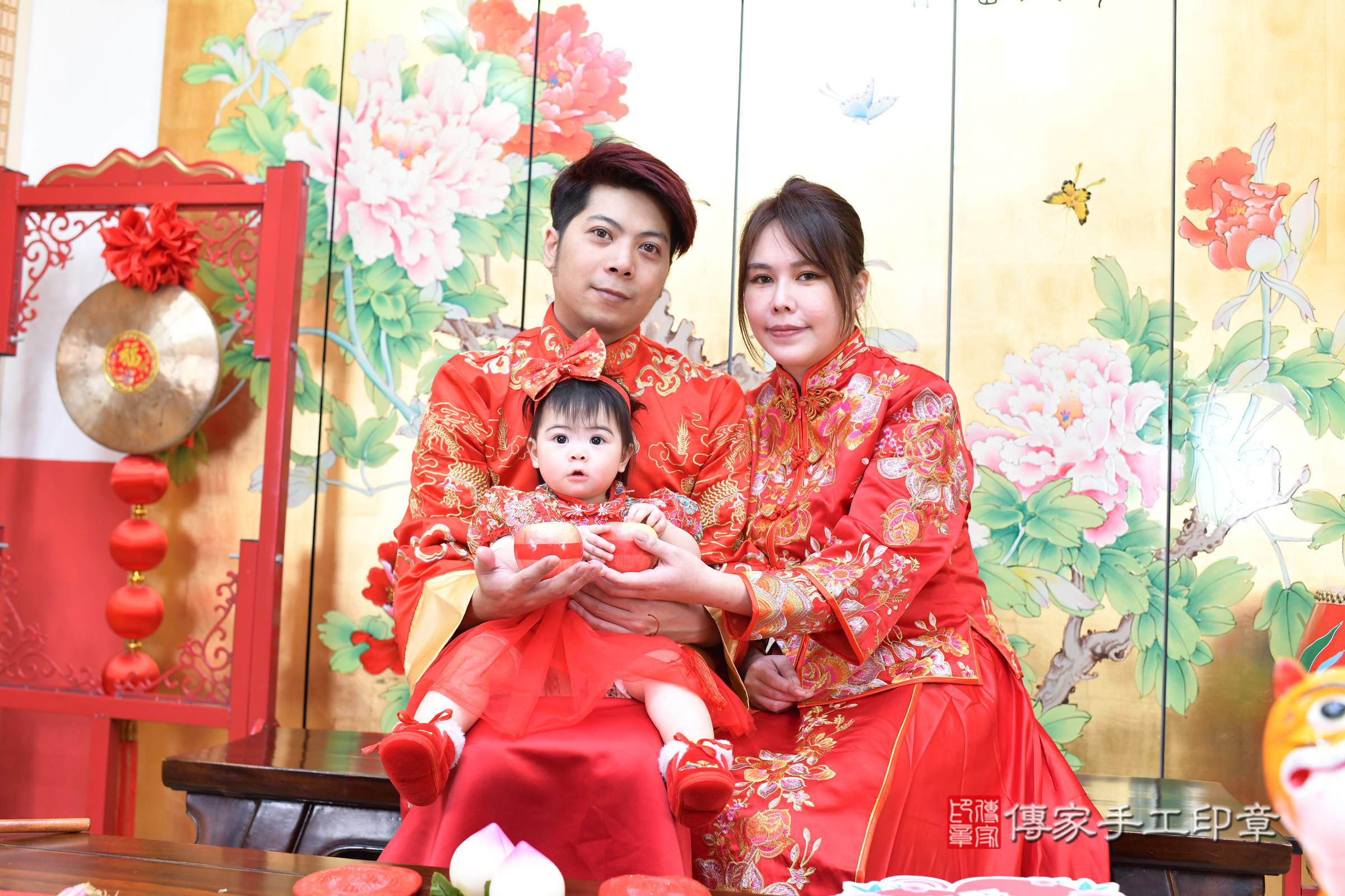 台北市大同區妮妮寶寶抓周推薦：傳家台北店抓周度脺中國風會場，嬰兒古禮抓周流程儀式吉祥話、抓周道具物品24種、拍照。抓周證書。2024.12.13，照片20