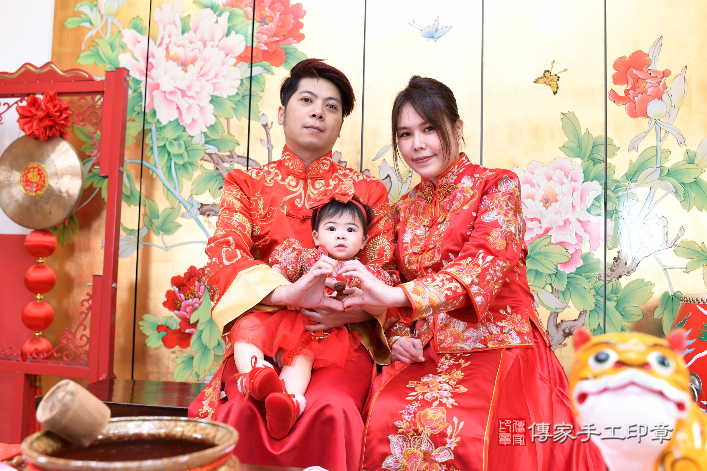 台北市大同區妮妮寶寶抓周推薦：傳家台北店抓周度脺中國風會場，嬰兒古禮抓周流程儀式吉祥話、抓周道具物品24種、拍照。抓周證書。2024.12.13，照片3