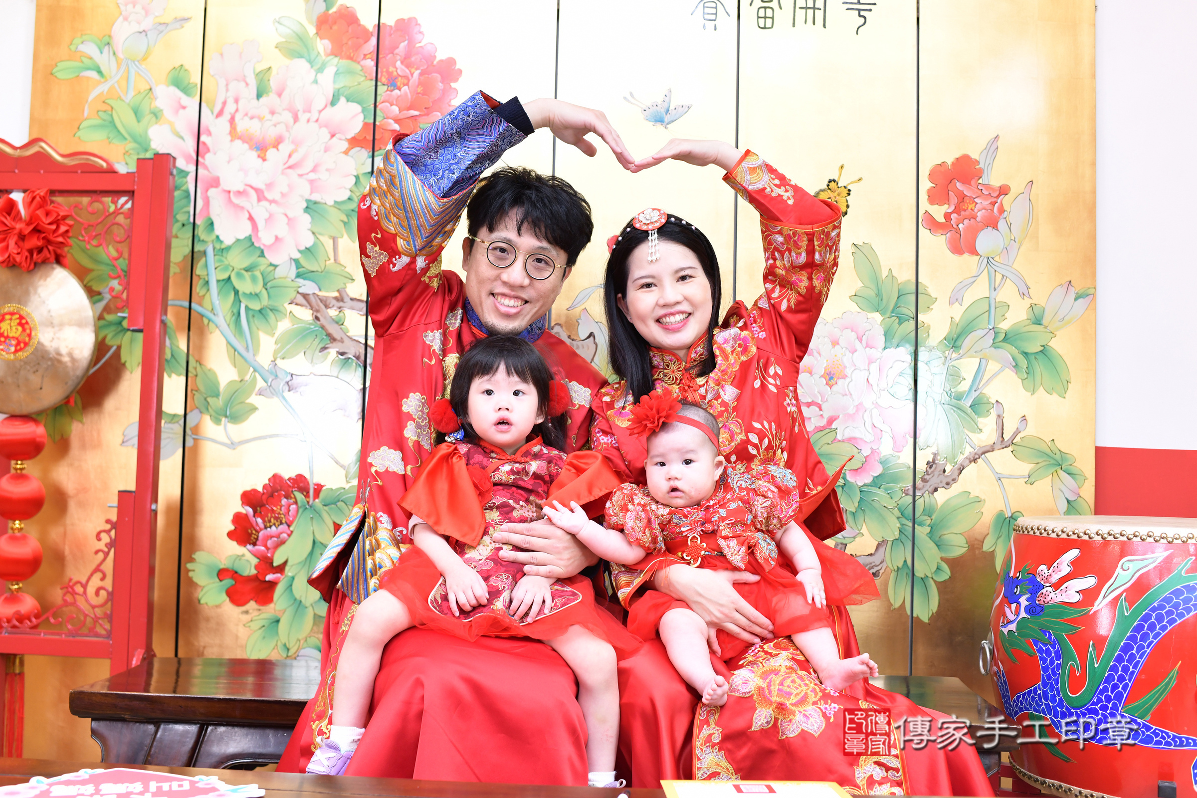 台北市大同區桐桐寶寶收涎推薦：傳家台北店收涎中國風會場，嬰兒古禮收涎收口水流程儀式、收涎吉祥話、收涎餅乾、收涎拍照。收涎證書。2024.12.15，照片3