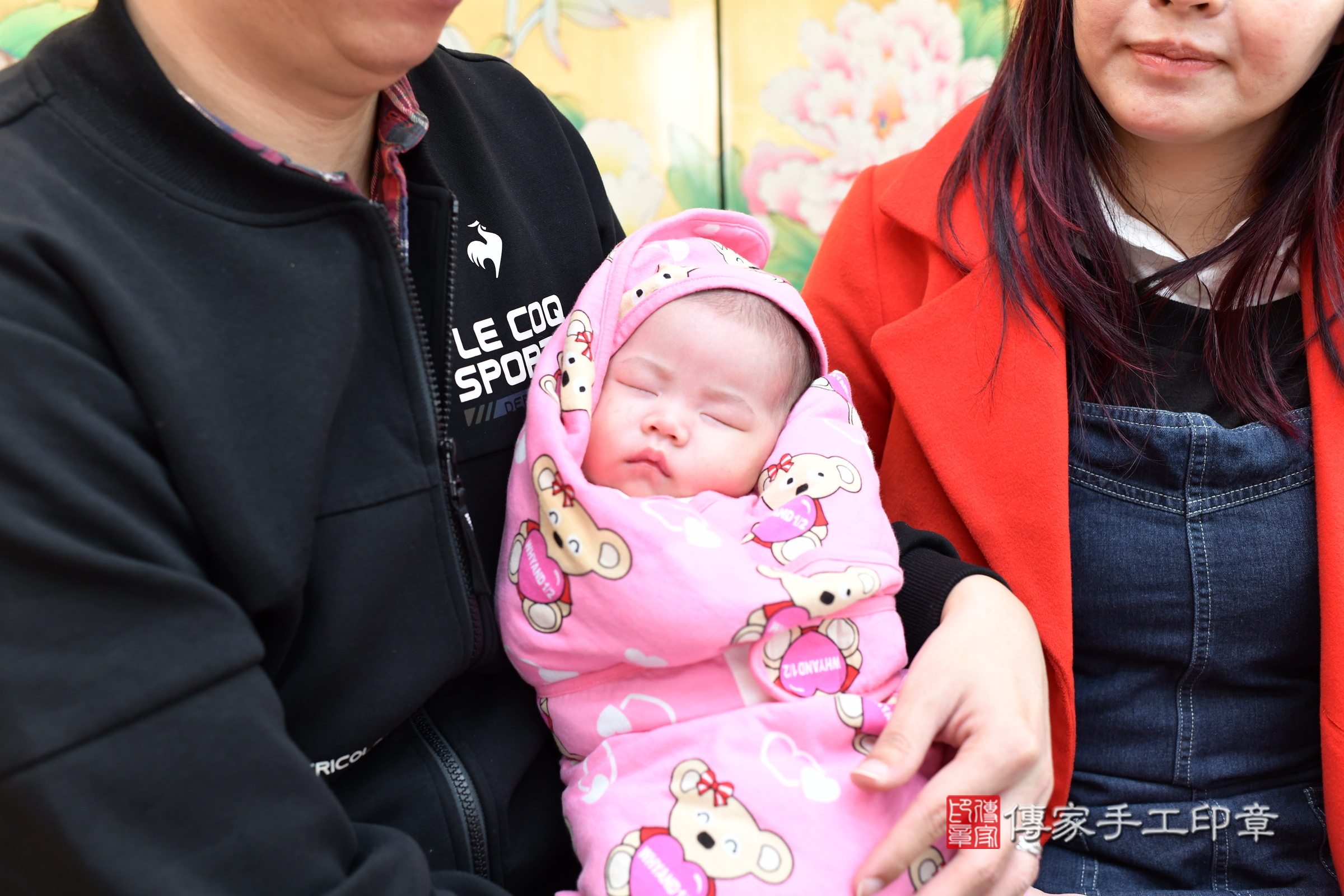 小潔寶寶(台北市大同區嬰兒寶寶滿月剃頭理髮、嬰兒剃胎毛儀式吉祥話)。中國風會場，爸媽寶貝穿「日中韓」古裝禮服。專業拍照、證書。★購買「臍帶章、肚臍章、胎毛筆刷印章」贈送：剃頭、收涎、抓周，三選一。2024.12.22，照片4