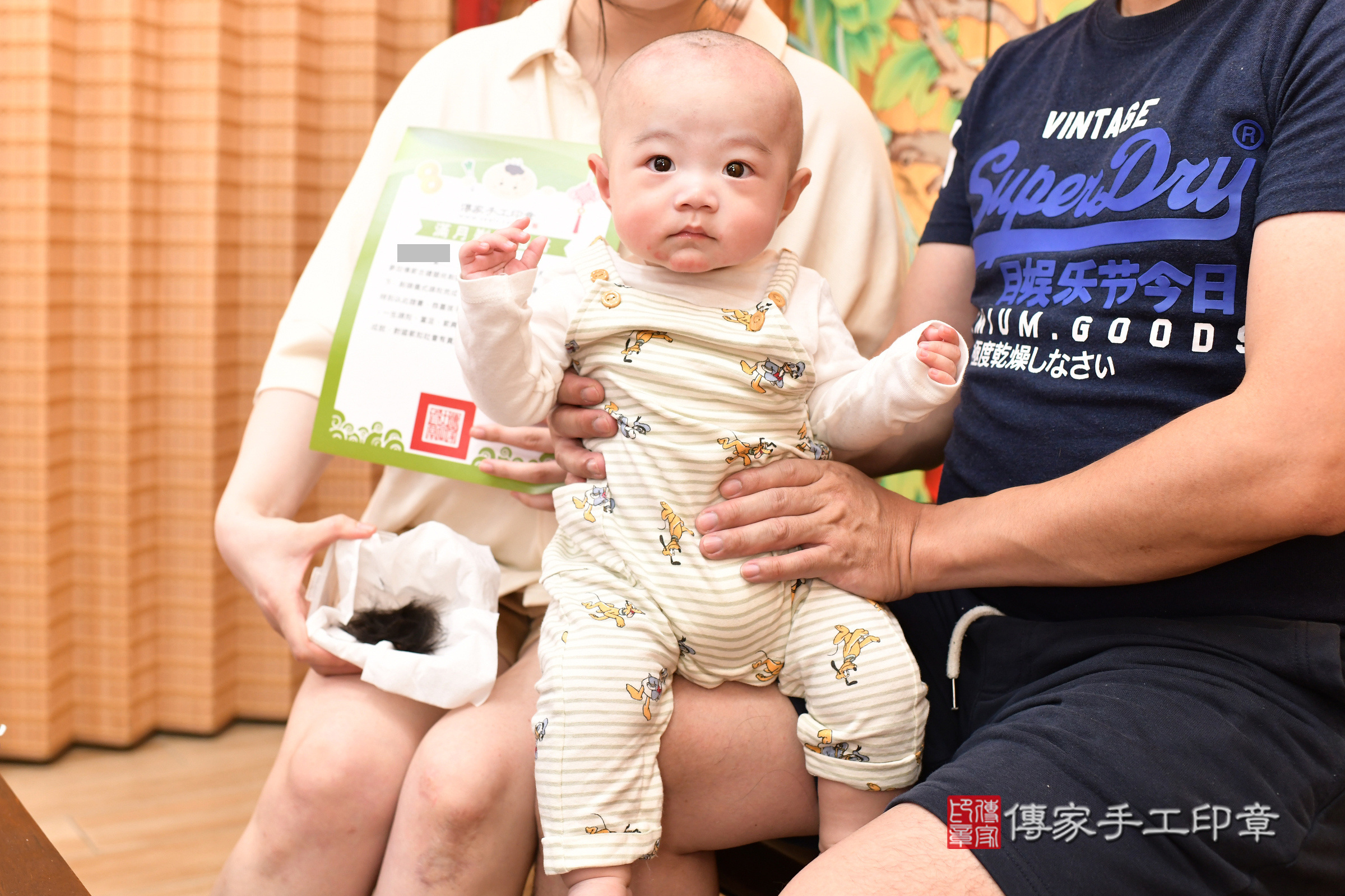 小睿寶寶(台北市大同區嬰兒寶寶滿月剃頭理髮、嬰兒剃胎毛儀式吉祥話)。中國風會場，爸媽寶貝穿「日中韓」古裝禮服。專業拍照、證書。★購買「臍帶章、肚臍章、胎毛筆刷印章」贈送：剃頭、收涎、抓周，三選一。2024.12.25，照片13
