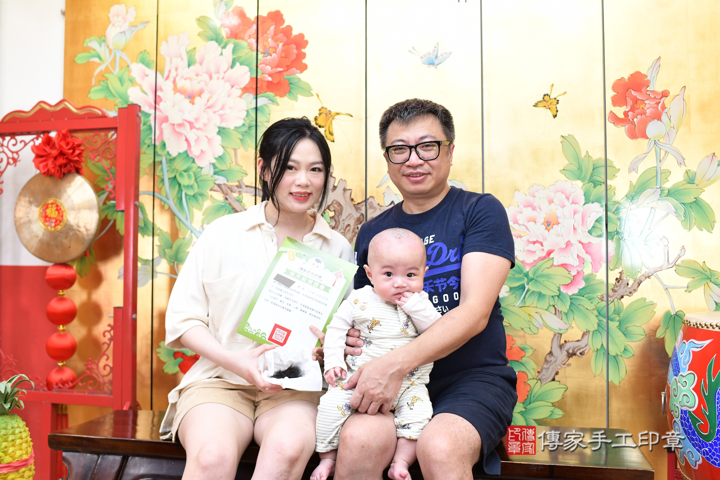 小睿寶寶(台北市大同區嬰兒寶寶滿月剃頭理髮、嬰兒剃胎毛儀式吉祥話)。中國風會場，爸媽寶貝穿「日中韓」古裝禮服。專業拍照、證書。★購買「臍帶章、肚臍章、胎毛筆刷印章」贈送：剃頭、收涎、抓周，三選一。2024.12.25，照片16