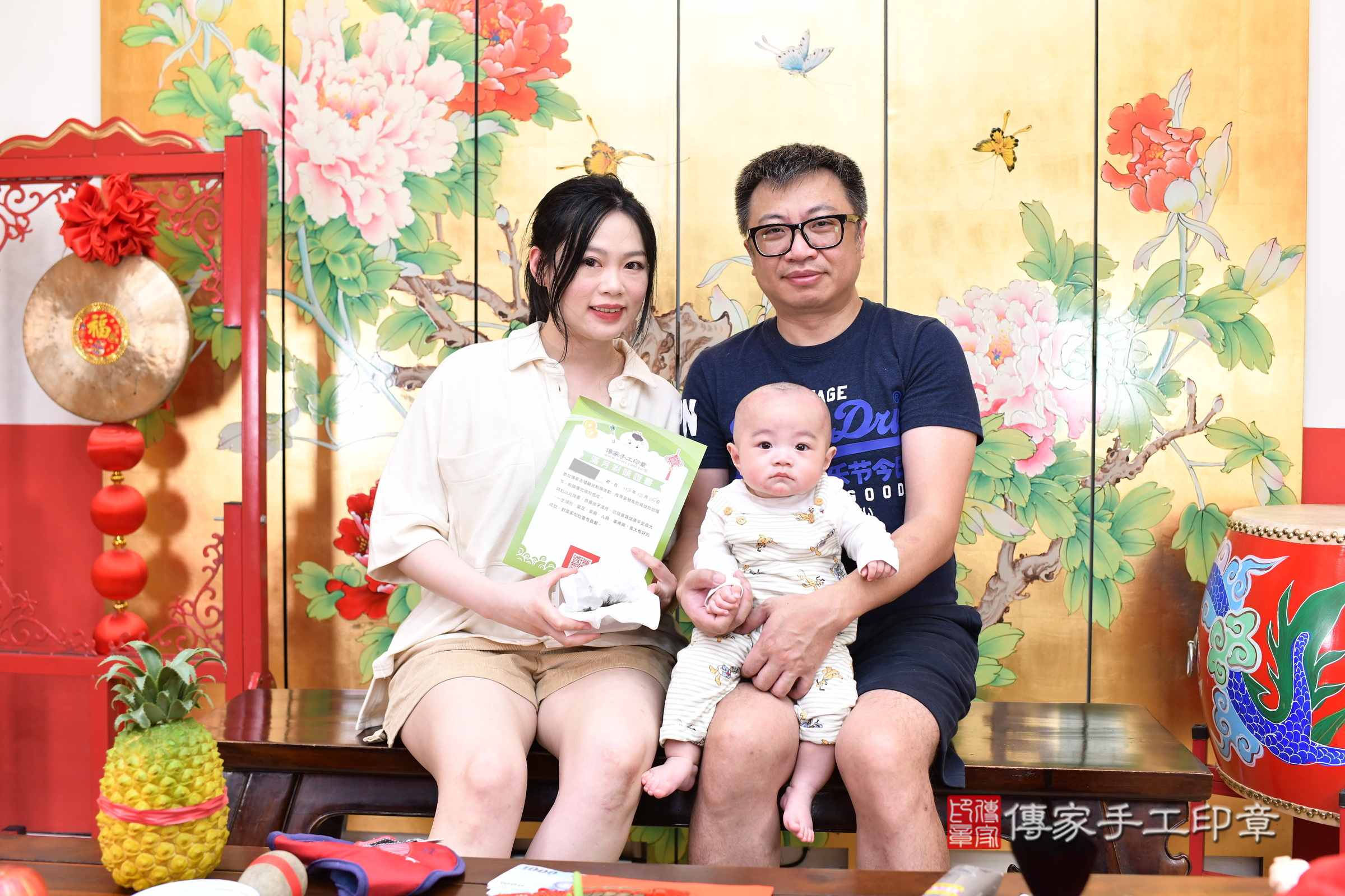小睿寶寶(台北市大同區嬰兒寶寶滿月剃頭理髮、嬰兒剃胎毛儀式吉祥話)。中國風會場，爸媽寶貝穿「日中韓」古裝禮服。專業拍照、證書。★購買「臍帶章、肚臍章、胎毛筆刷印章」贈送：剃頭、收涎、抓周，三選一。2024.12.25，照片17