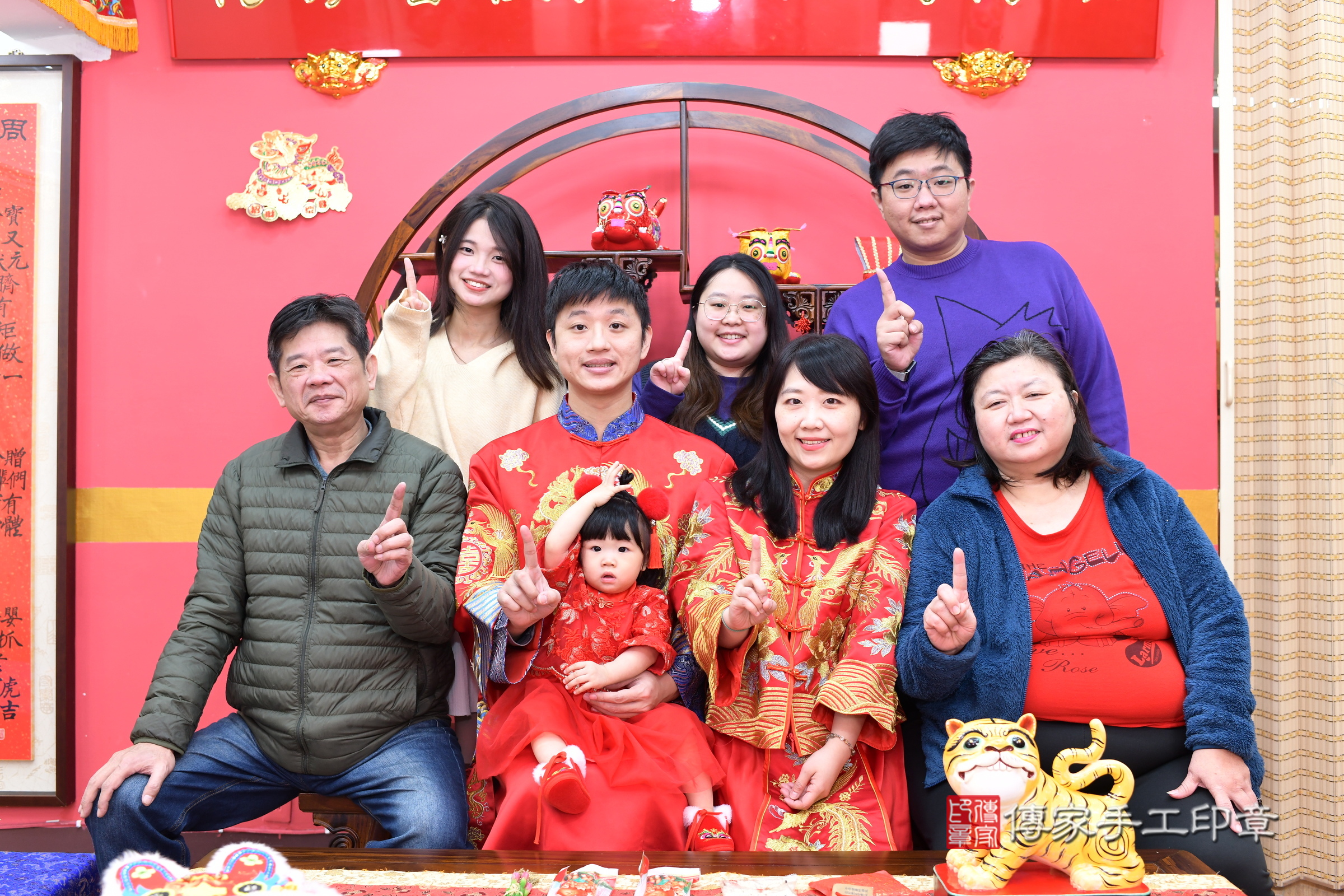台北市大同區婷婷寶寶抓周推薦：傳家台北店抓周度脺中國風會場，嬰兒古禮抓周流程儀式吉祥話、抓周道具物品24種、拍照。抓周證書。2024.12.28，照片11