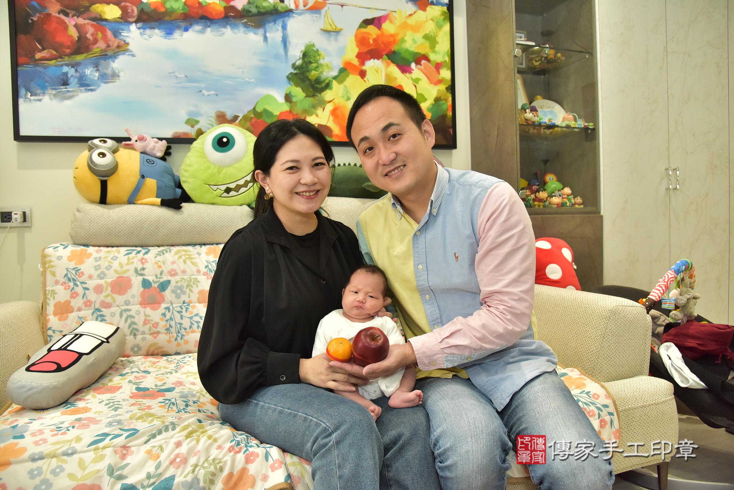 小維寶寶(新北市新莊區到府嬰兒小維寶寶滿月剃頭理髮、到府嬰兒剃胎毛儀式吉祥話)。到府剃頭剃胎毛主持、專業拍照、證書。★購買「臍帶章、肚臍章、胎毛筆刷印章」贈送：剃頭、收涎、抓周，三選一。2025.1.6，照片7