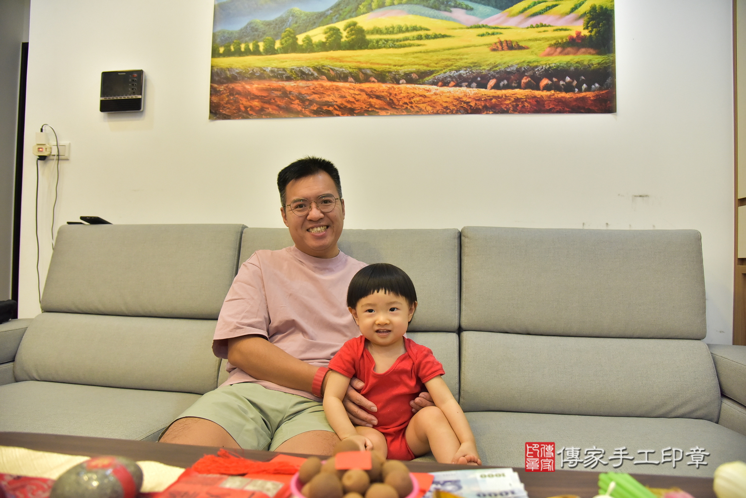 騏騏寶寶(新北市淡水區到府嬰兒騏騏寶寶滿月剃頭理髮、到府嬰兒剃胎毛儀式吉祥話)。到府剃頭剃胎毛主持、專業拍照、證書。★購買「臍帶章、肚臍章、胎毛筆刷印章」贈送：剃頭、收涎、抓周，三選一。2025.1.3，照片3