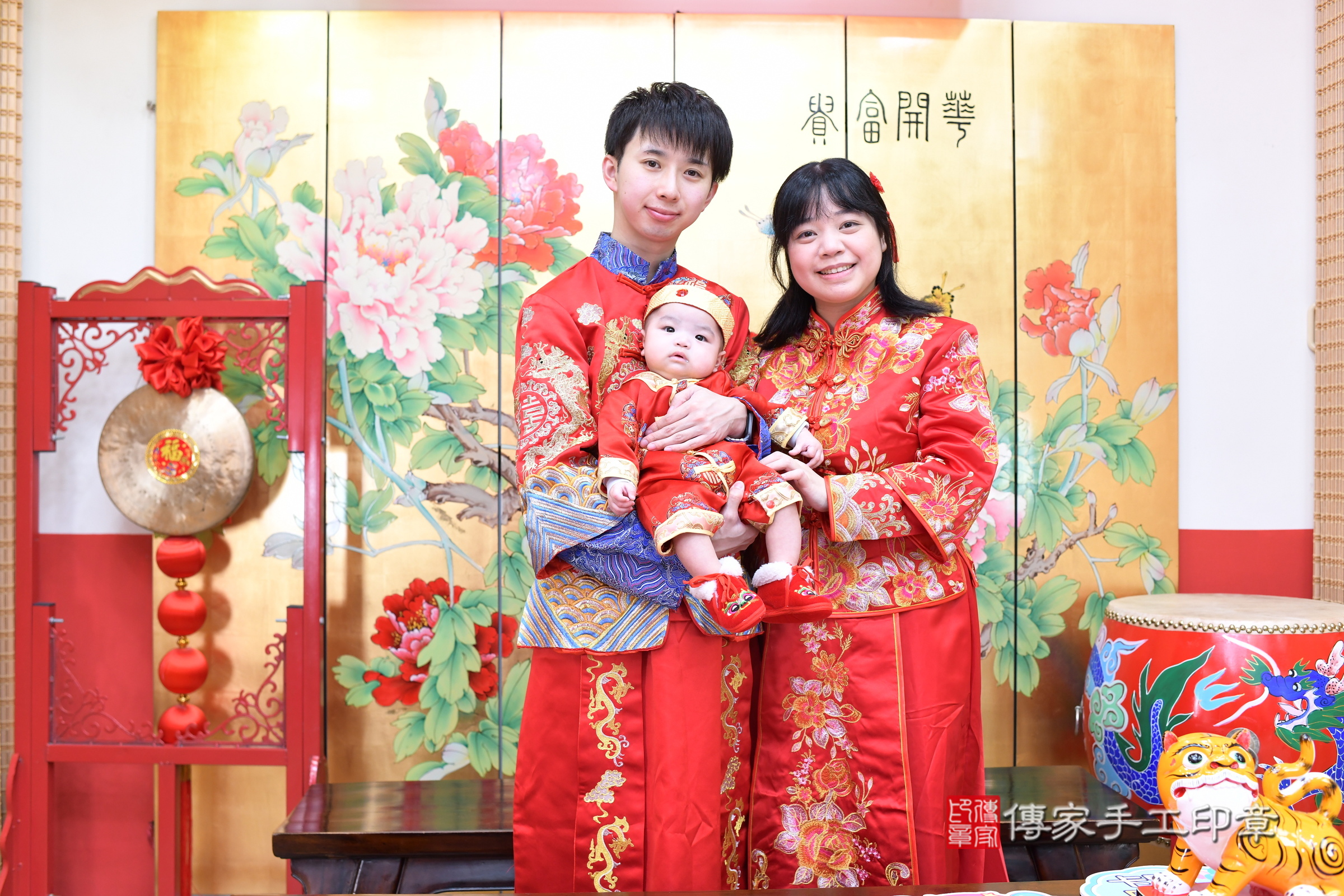 新北市永和區恩恩寶寶收涎推薦：傳家新北店收涎中國風會場，嬰兒古禮收涎收口水流程儀式、收涎吉祥話、收涎餅乾、收涎拍照。收涎證書。2025.1.1，照片2