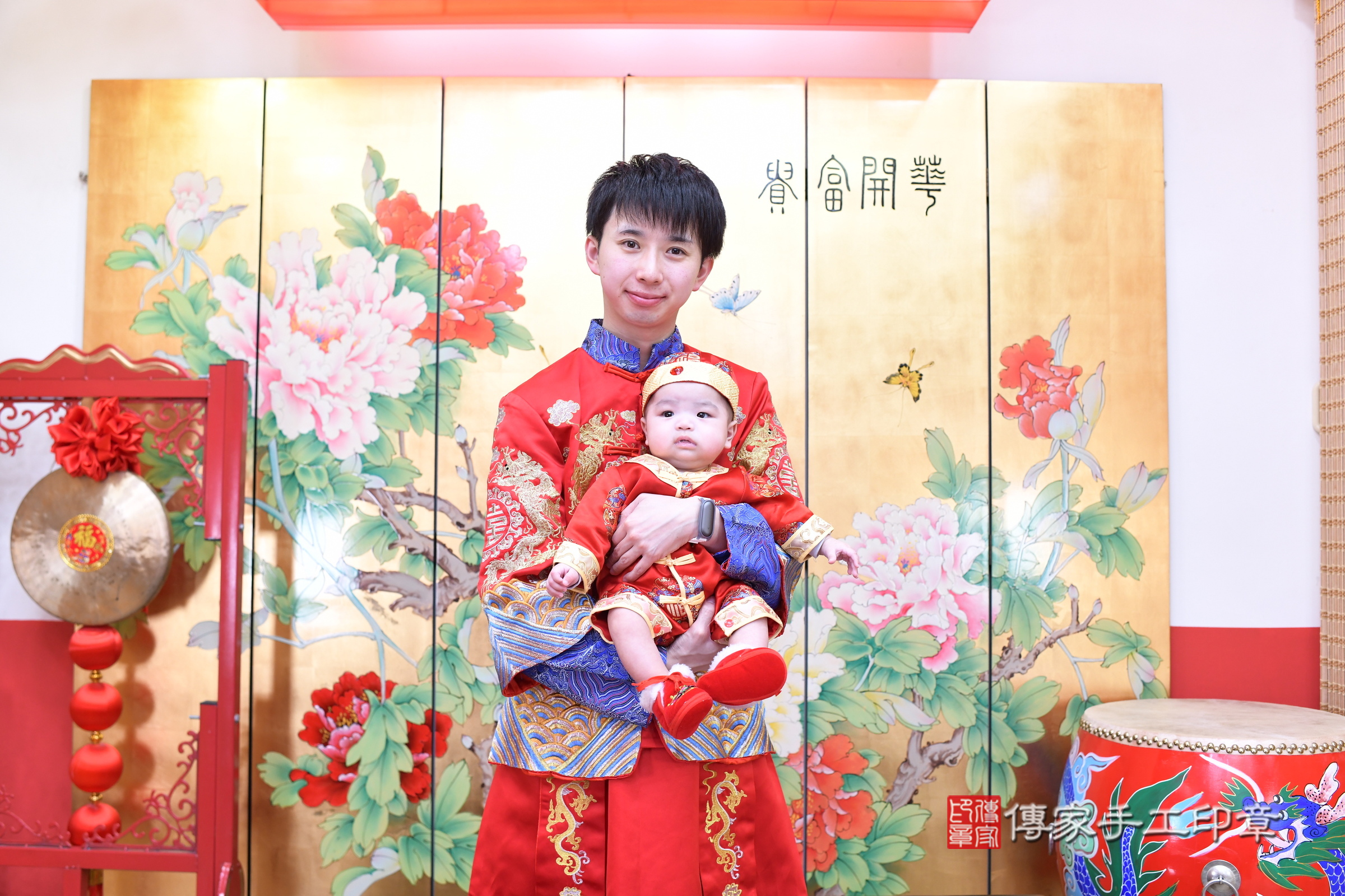 新北市永和區恩恩寶寶收涎推薦：傳家新北店收涎中國風會場，嬰兒古禮收涎收口水流程儀式、收涎吉祥話、收涎餅乾、收涎拍照。收涎證書。2025.1.1，照片3